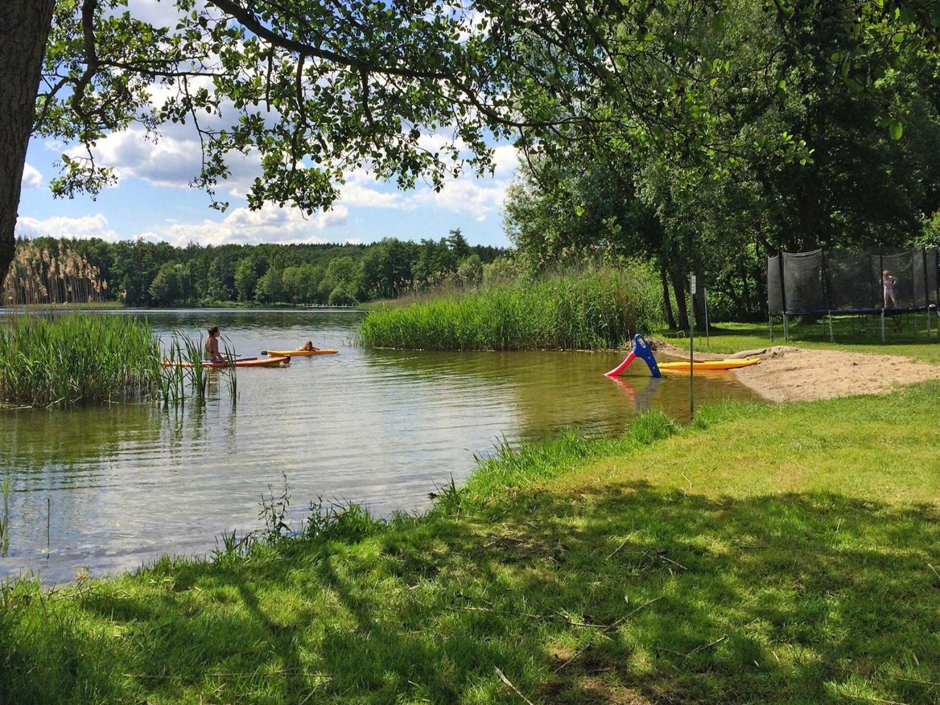 Aan het meer: Knusse bungalow in Klein Labenz voor 4 personen - foto 49