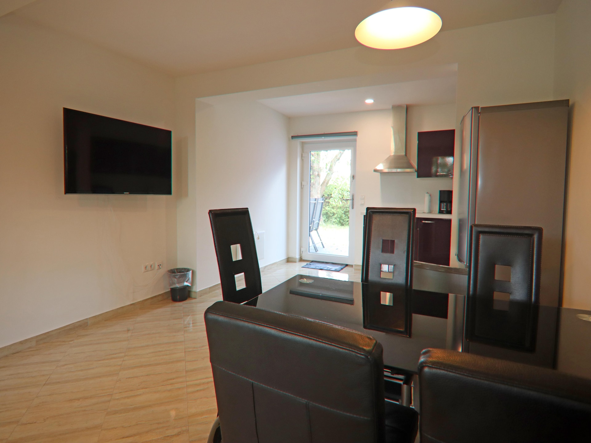 Op 800 m van het strand: Vakantiehuis Reihenhaus Tulpe in Lohmen - foto 11
