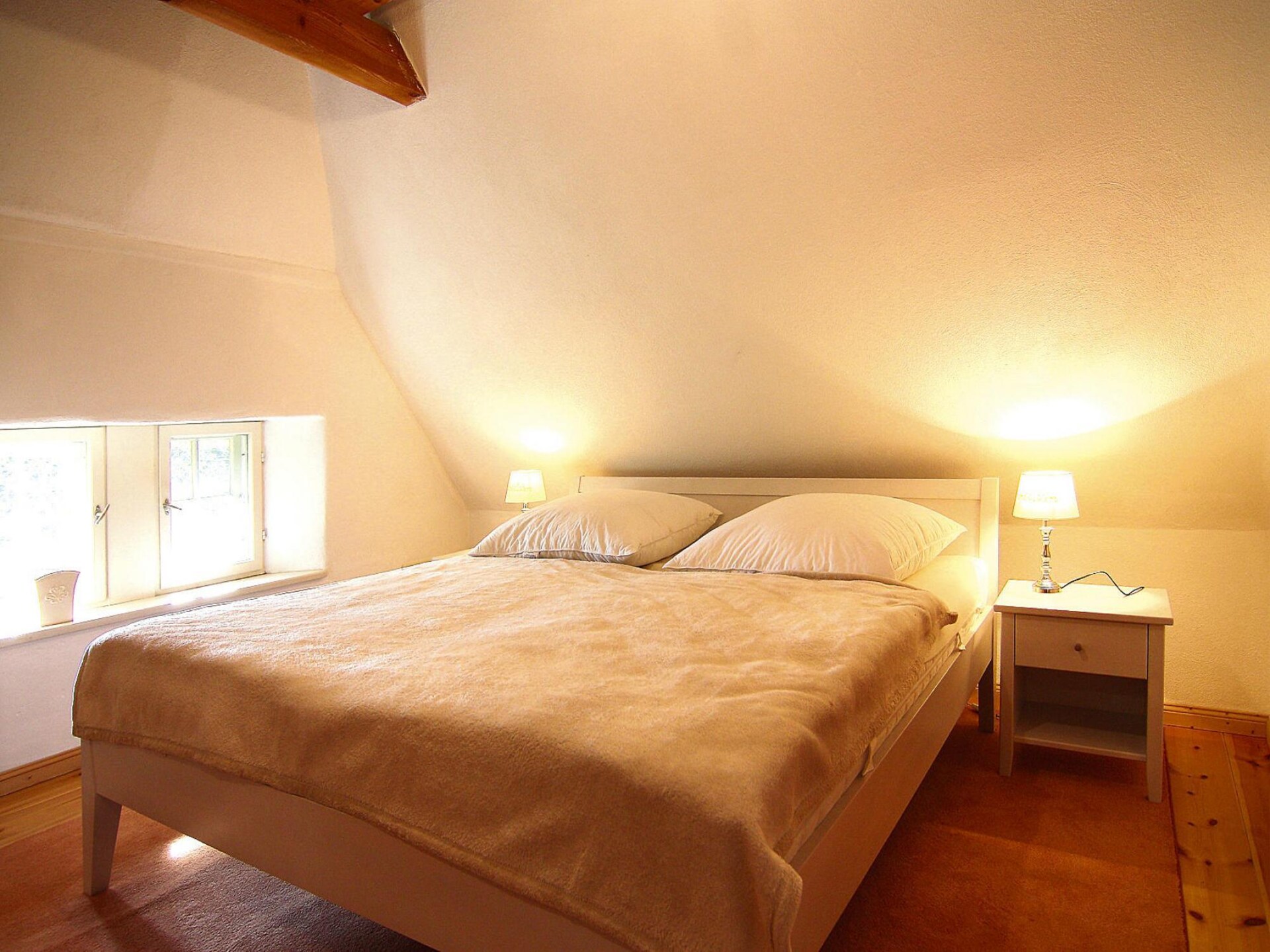 Monumentaal vakantieappartement met rieten dak bij de Schoritzer Wiek - foto 12