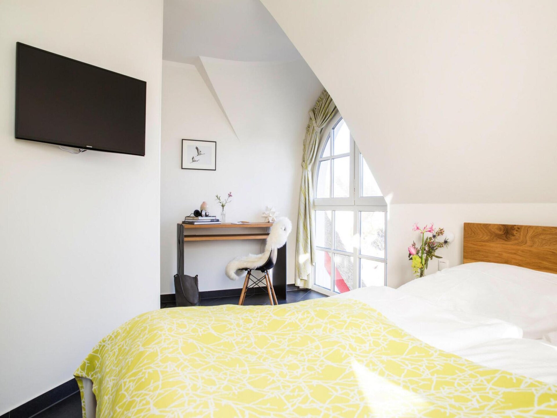 Luxe rietgedekt vakantiehuis met sauna en zwemlagune nabij Bodden - foto 16