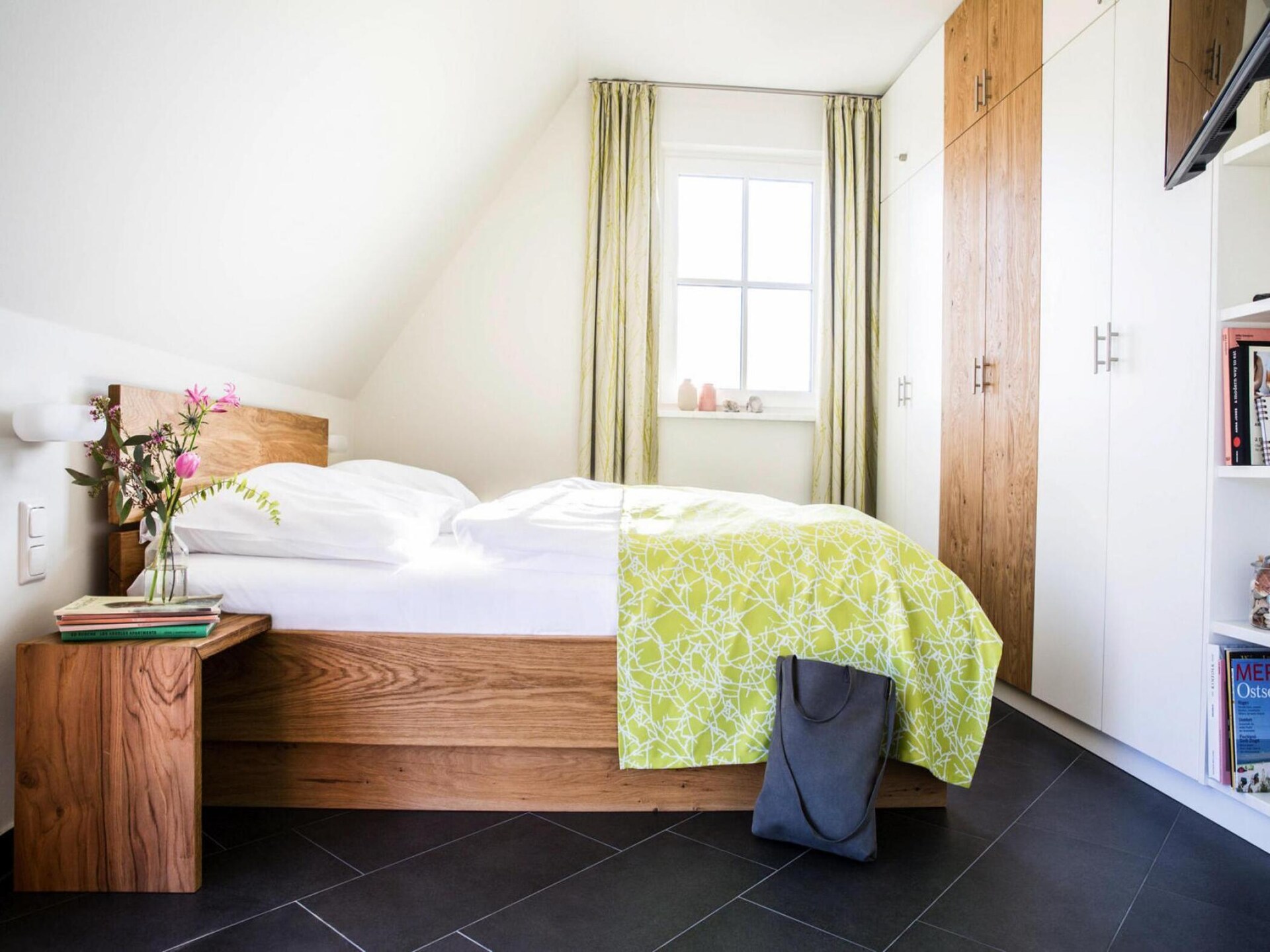 Luxe rietgedekt vakantiehuis met sauna en zwemlagune nabij Bodden - foto 3