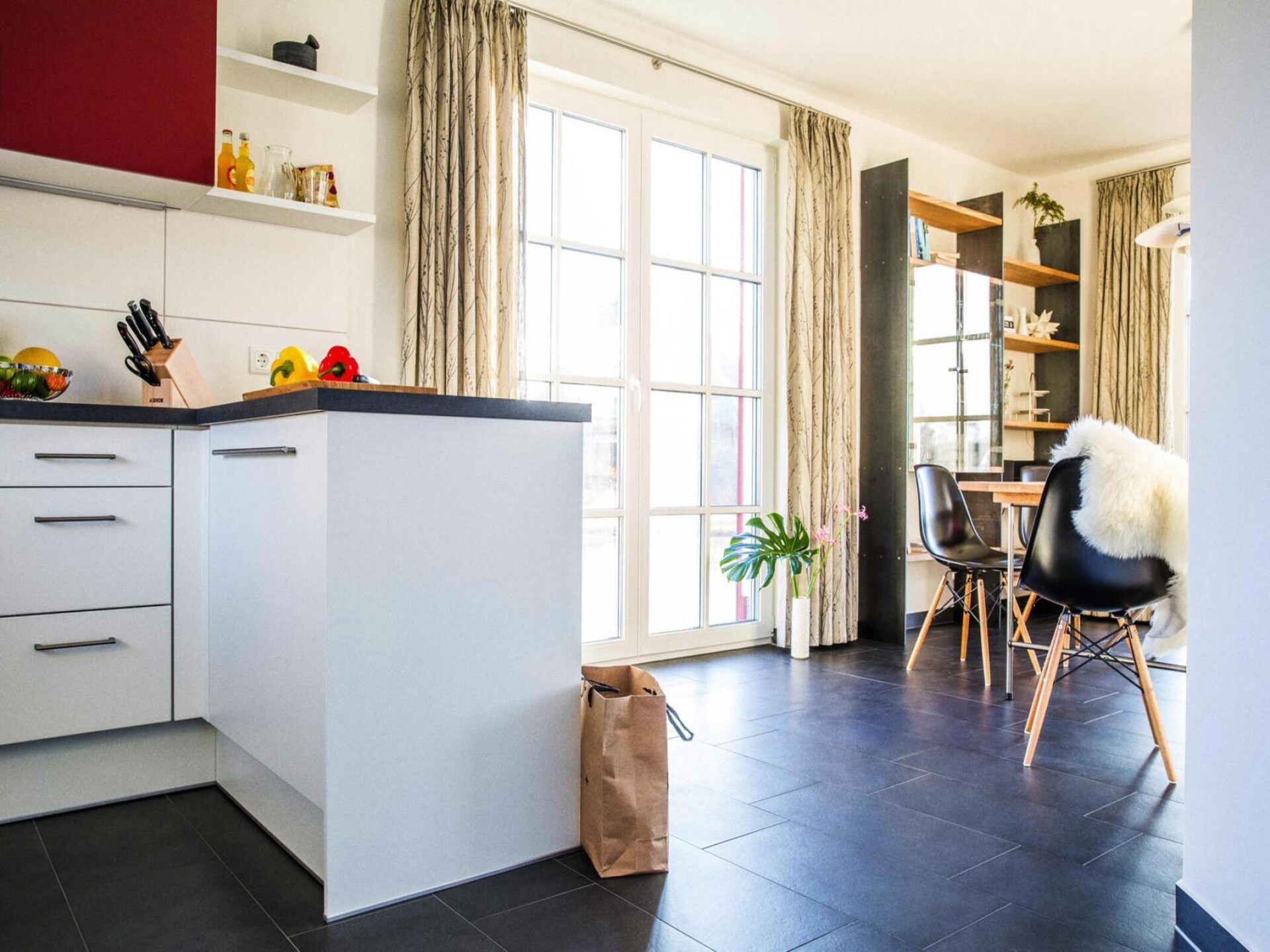 Luxe rietgedekt vakantiehuis met sauna en zwemlagune nabij Bodden - foto 13