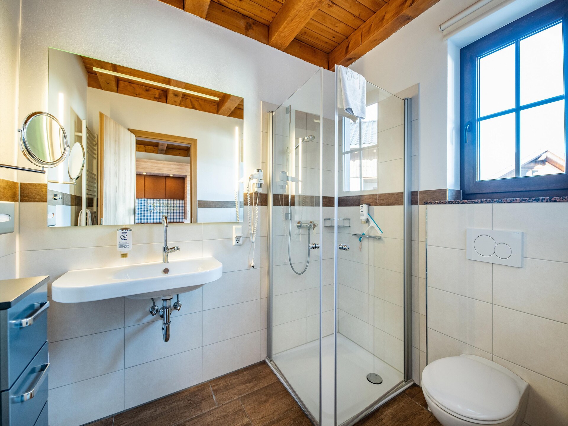 Vrijstaande chalet voor 4 aan de Diemelsee met wellness en WiFi - foto 23