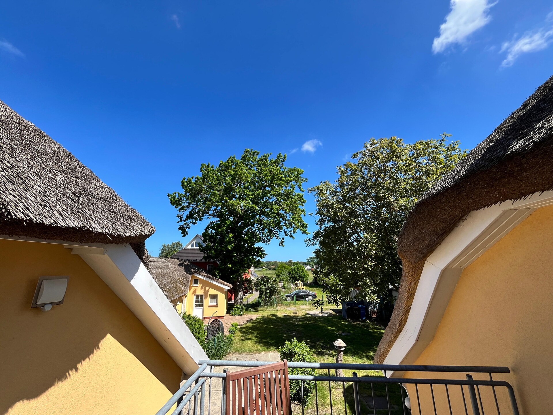 Charmant rieten dak appartement met open haard in Wieck am Darß, vlakbij strand - foto 11