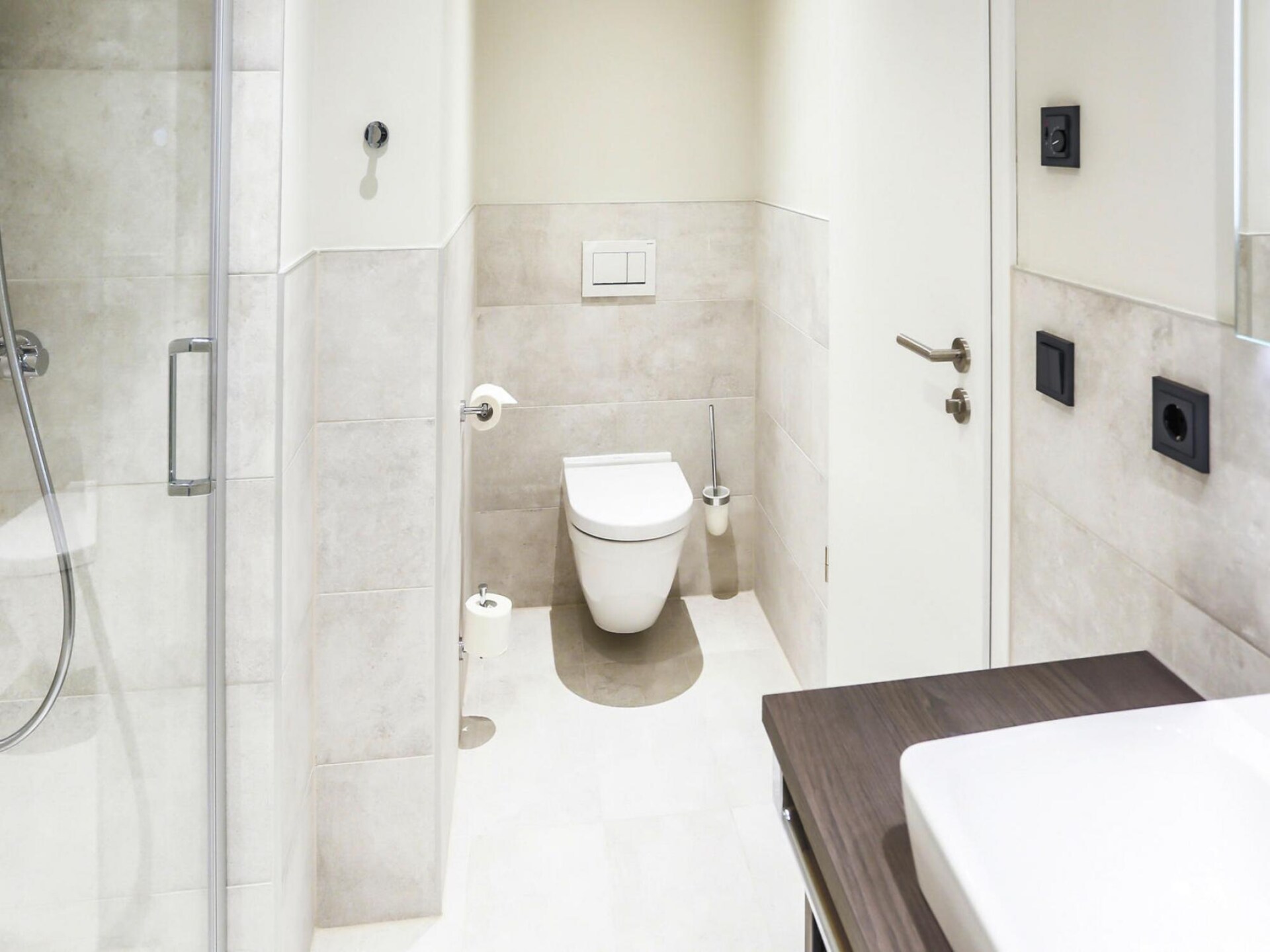 Luxe suite aan de Müritzsee – 50m van het water, wellness & golf - foto 12