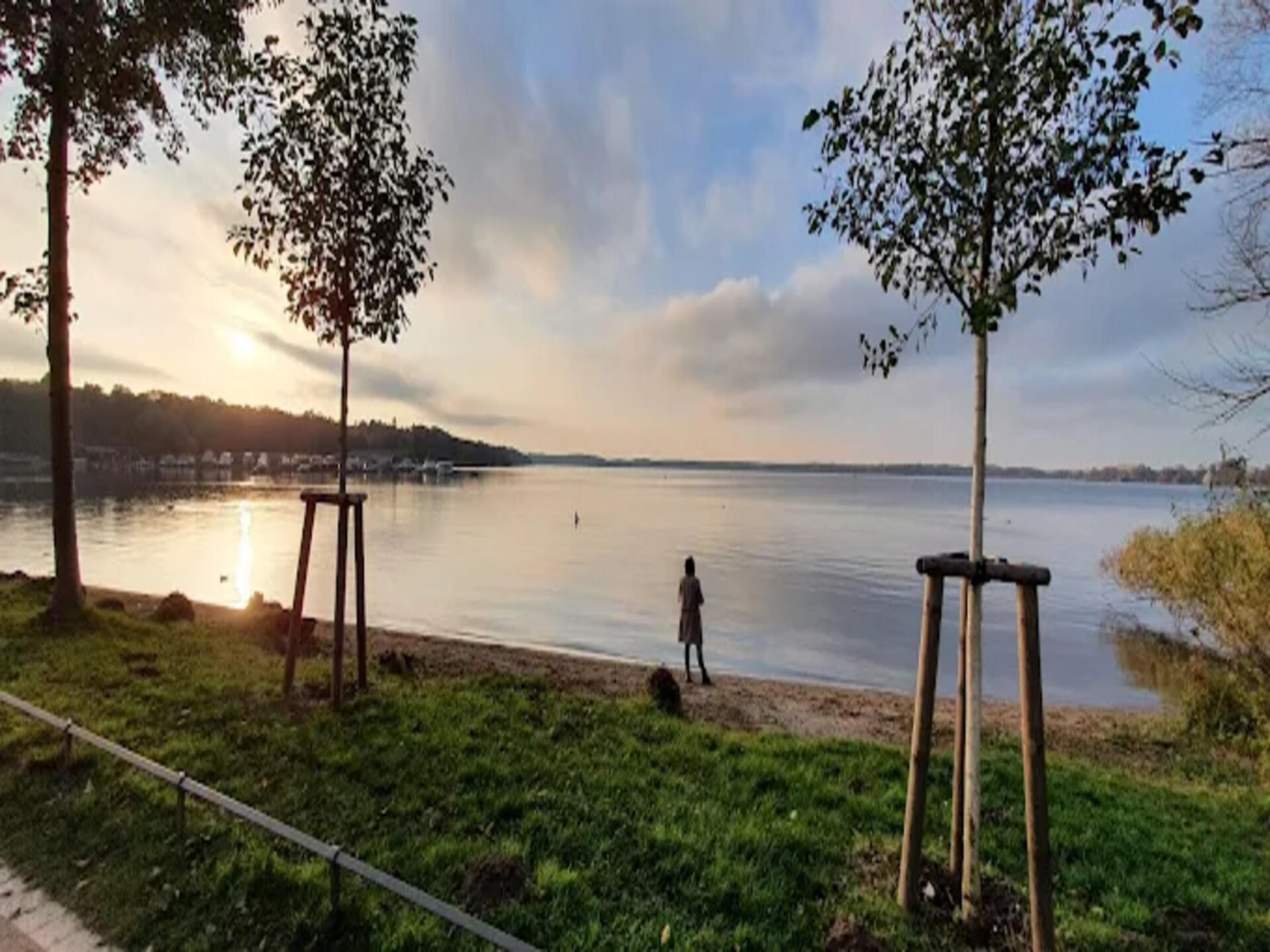 Luxe suite aan de Müritzsee – 50m van het water, wellness & golf - foto 37