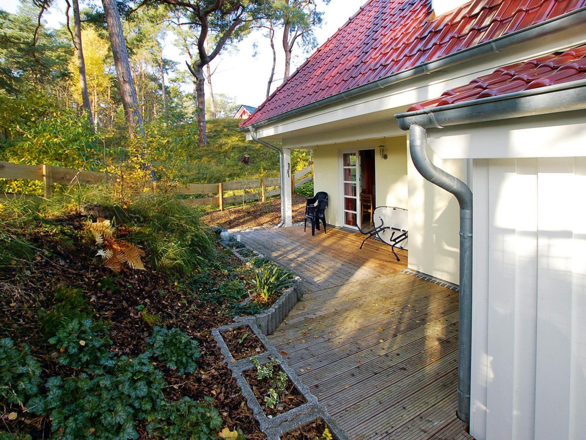 Op 300 m van zee: Comfortabel vakantiehuis in Trassenheide - foto 3