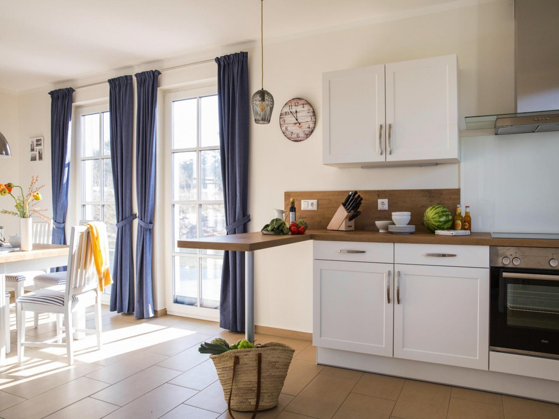 Luxe rietgedekt vakantiehuis met sauna en zwemlagune in Fuhlendorf - foto 11