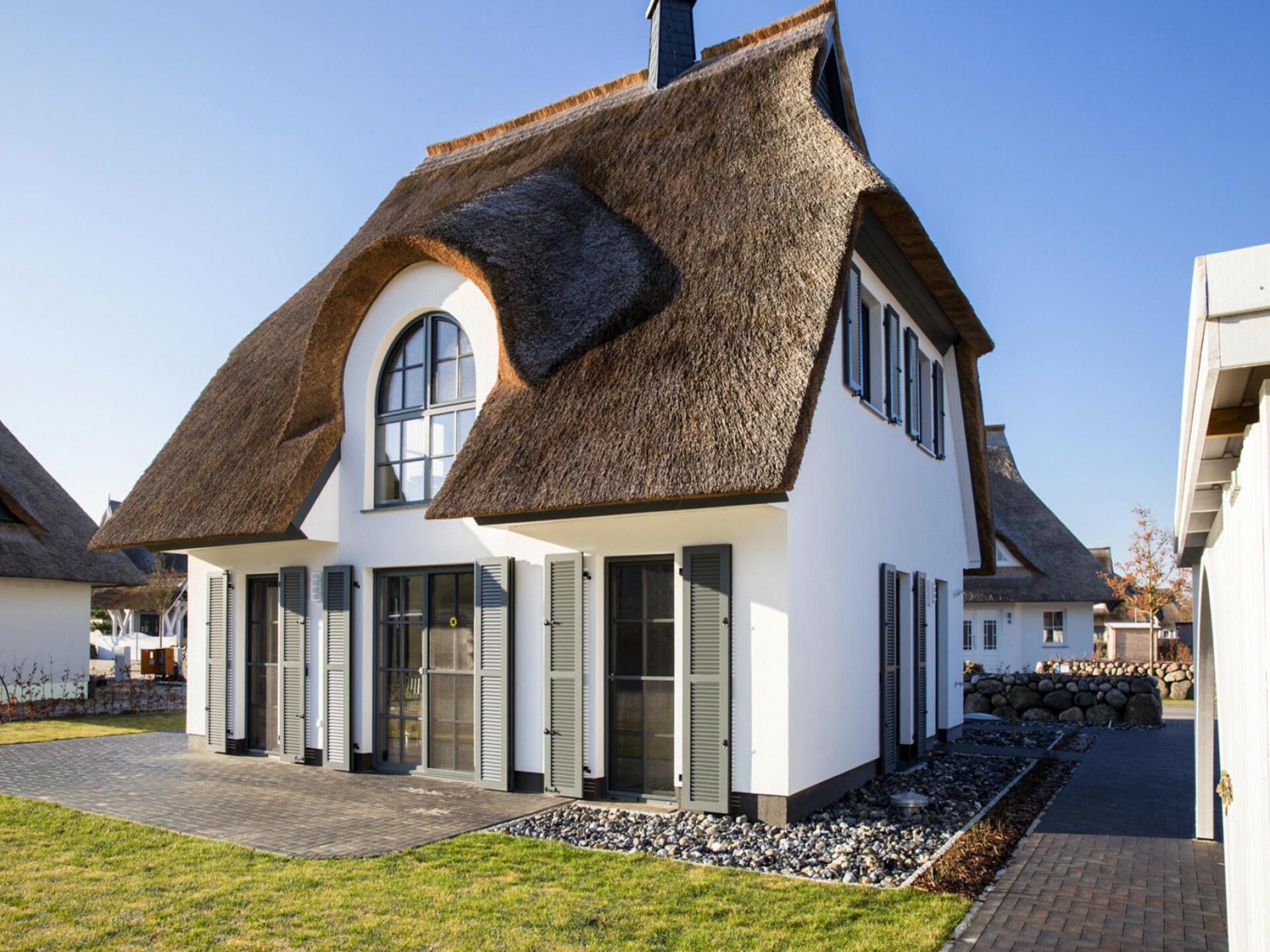 Luxe rietgedekt vakantiehuis met sauna en zwemlagune in Fuhlendorf - foto 4