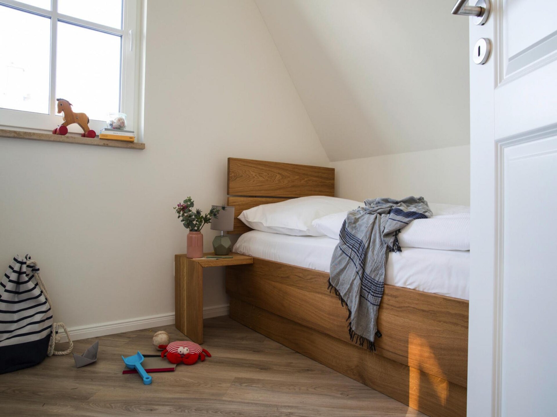 Luxe rietgedekt vakantiehuis met sauna en zwemlagune in Fuhlendorf - foto 17