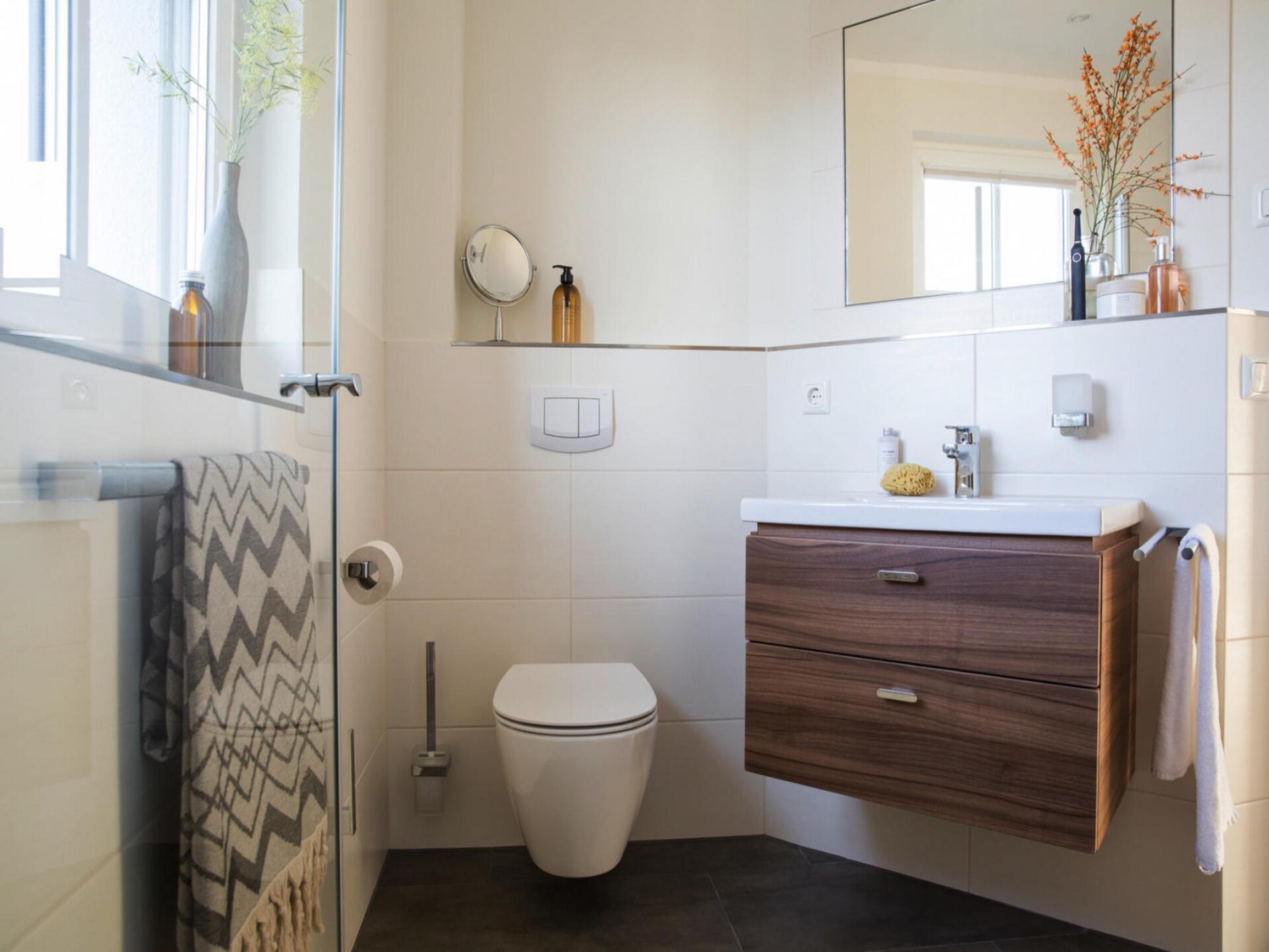 Luxe rietgedekt vakantiehuis met sauna en zwemlagune in Fuhlendorf - foto 21