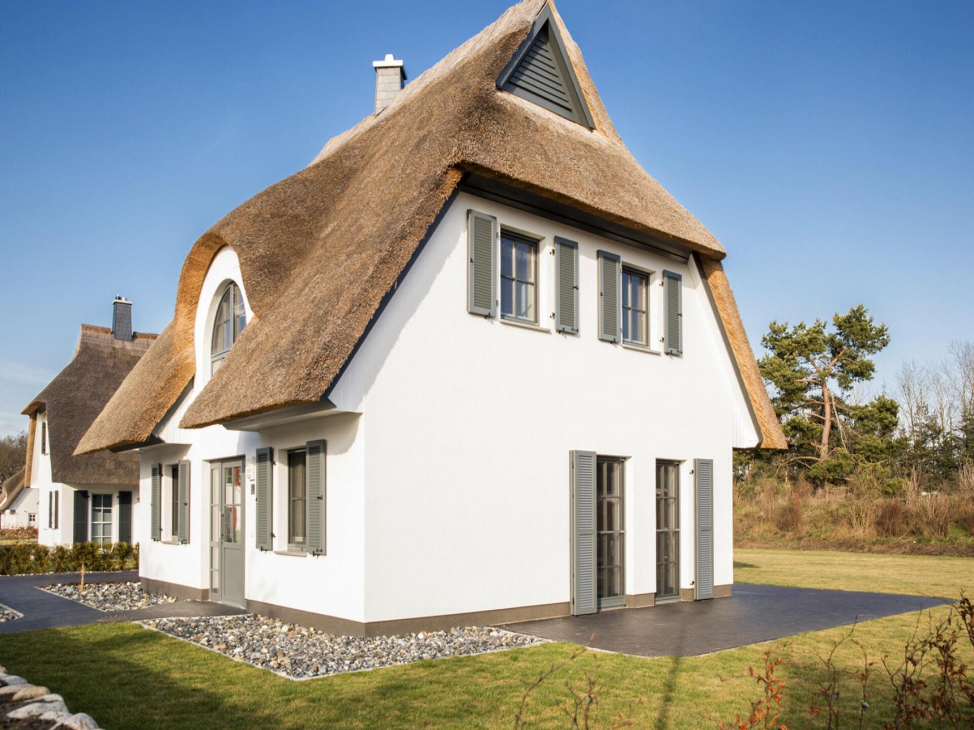 Luxe rietgedekt vakantiehuis met sauna en zwemlagune in Fuhlendorf - foto 23