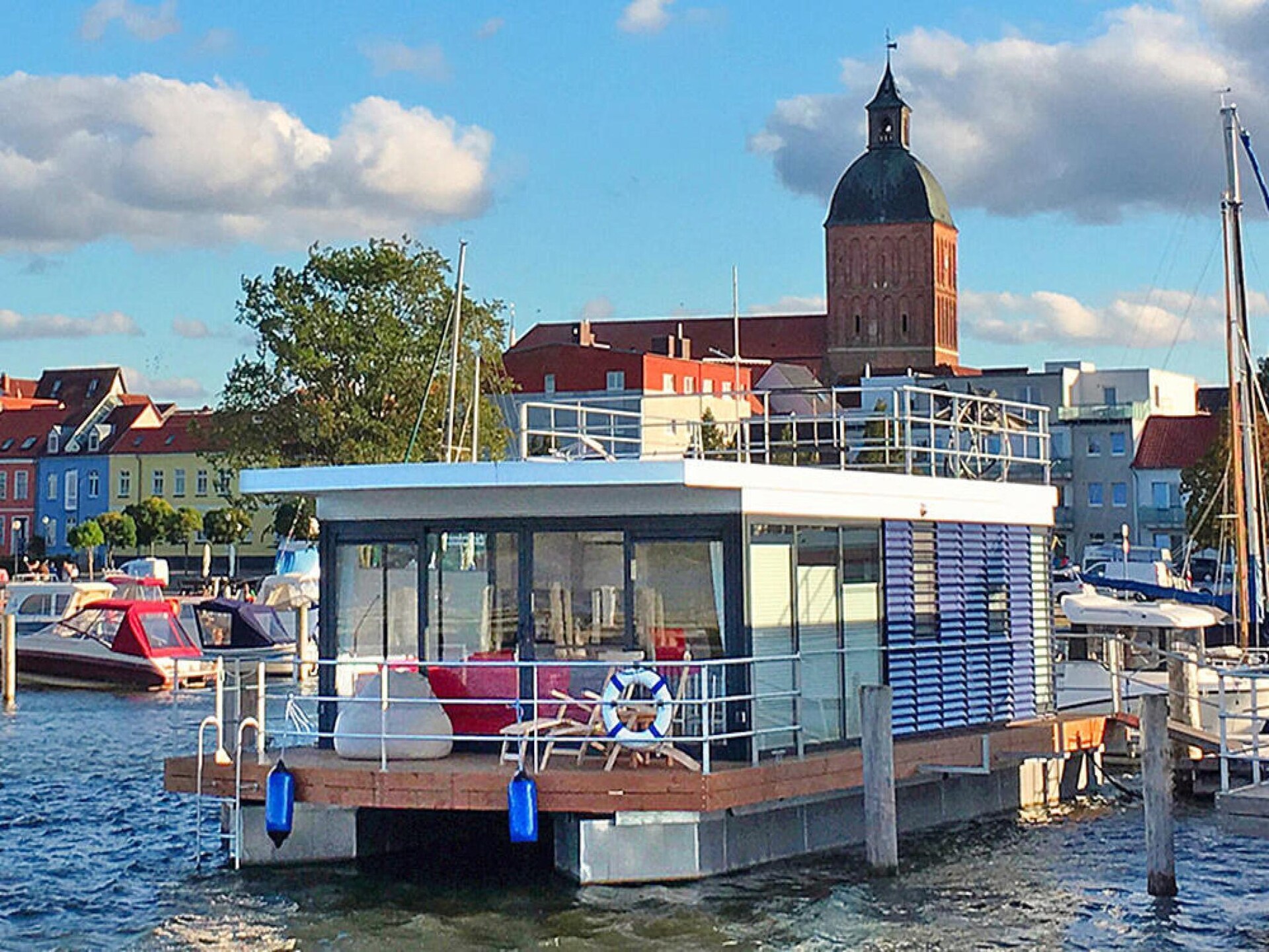 Woonboot met dakterras in de haven van Ribnitz-Damgarten - foto 31