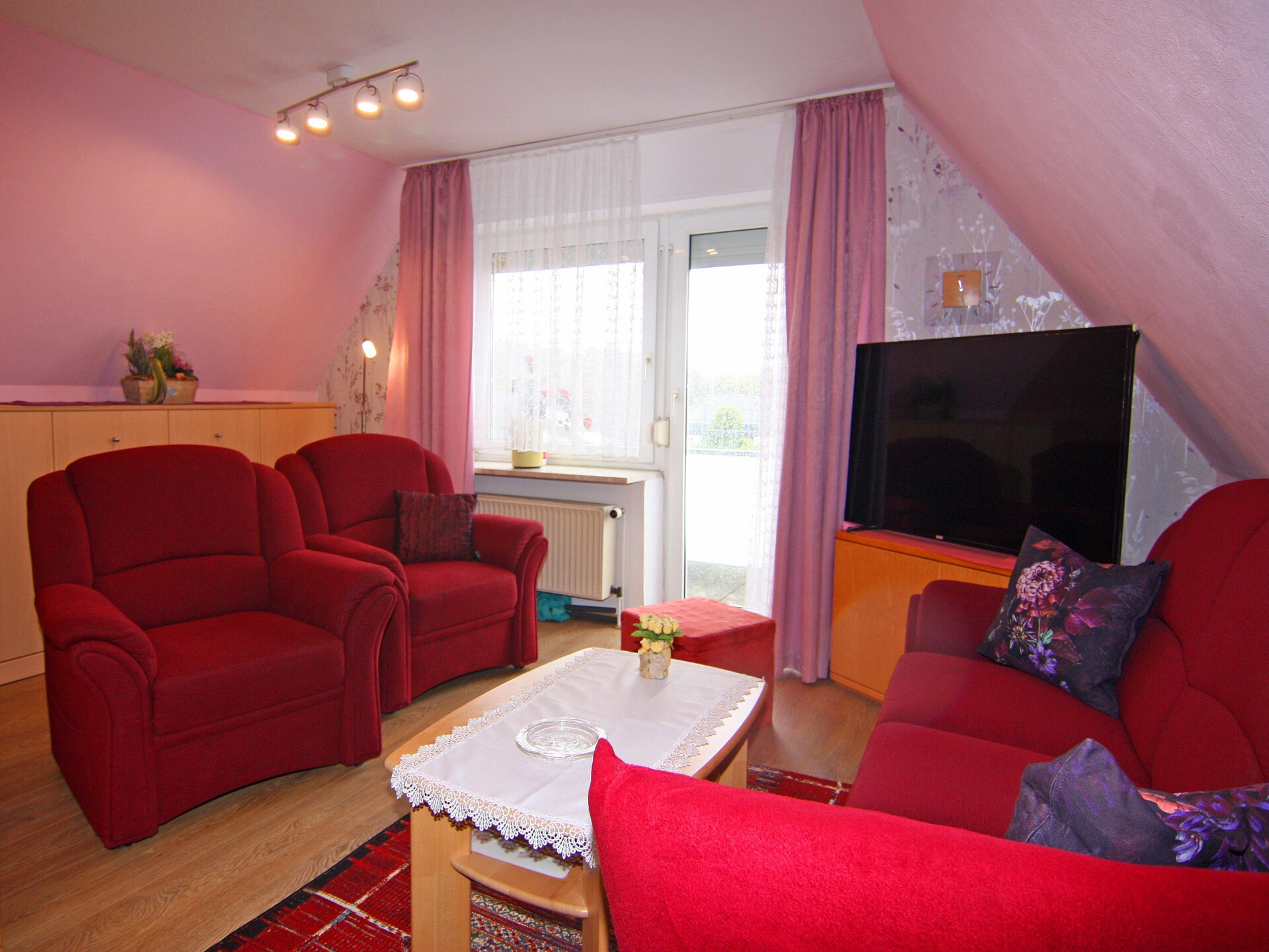 Gerenoveerd 2-kamerappartement met balkon op loopafstand van centrum Büsum - foto 9