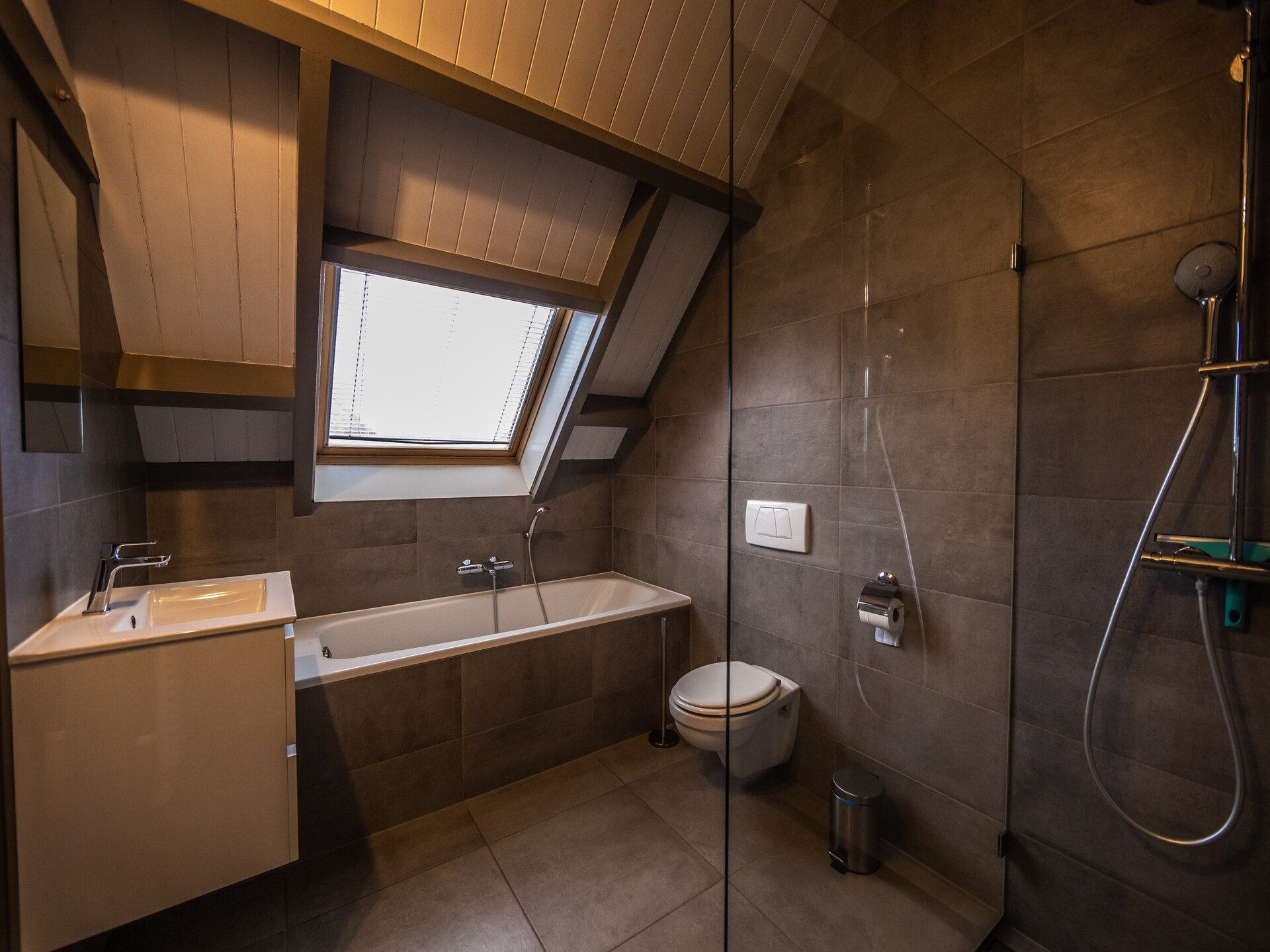 Historisch vakantiehuis bij Oranjezon, 400m van de duinen en 900m van strand - foto 17