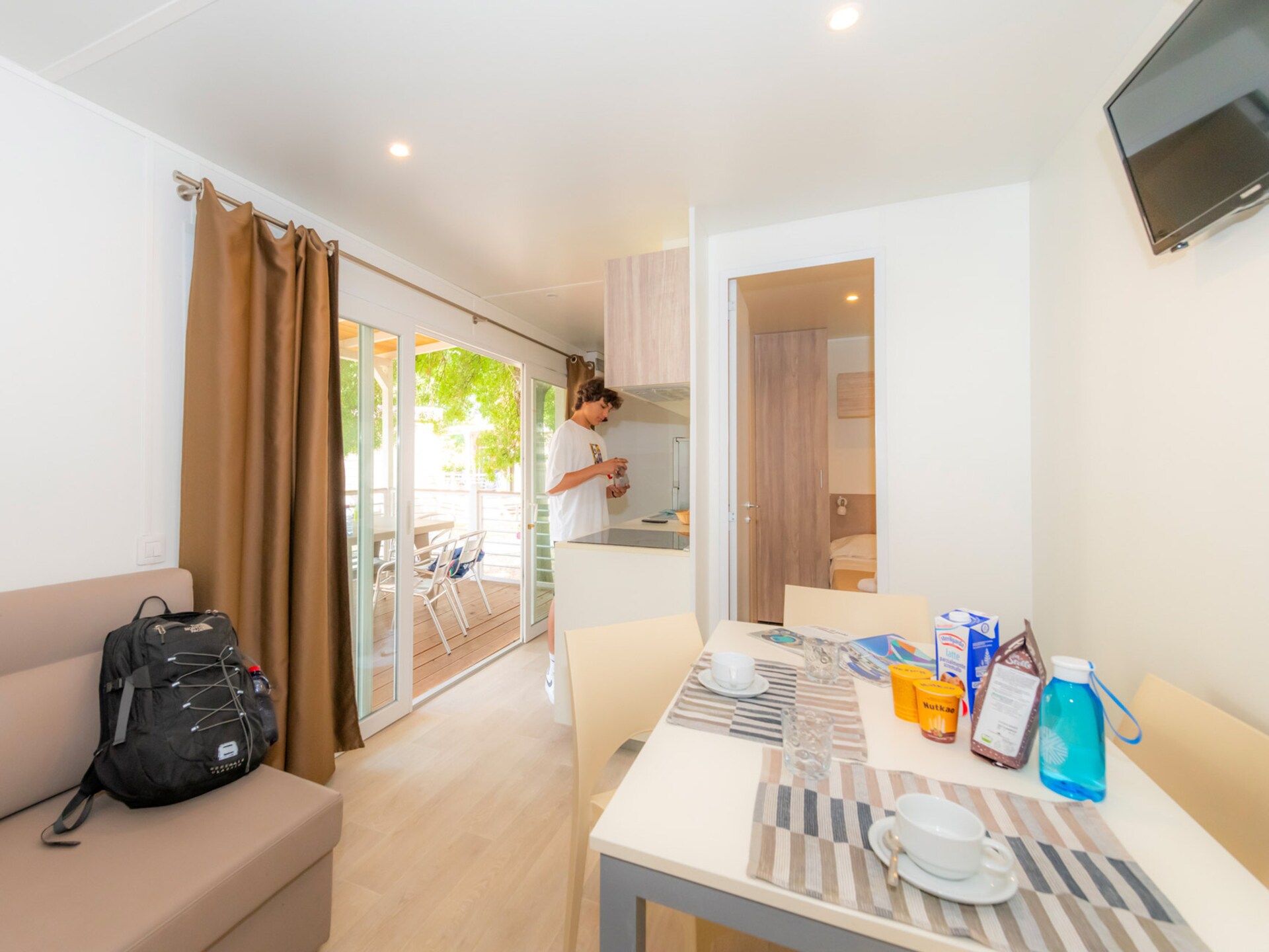 Maxi Caravan Prestige voor 6 personen op vakantiepark aan het Gardameer - foto 3