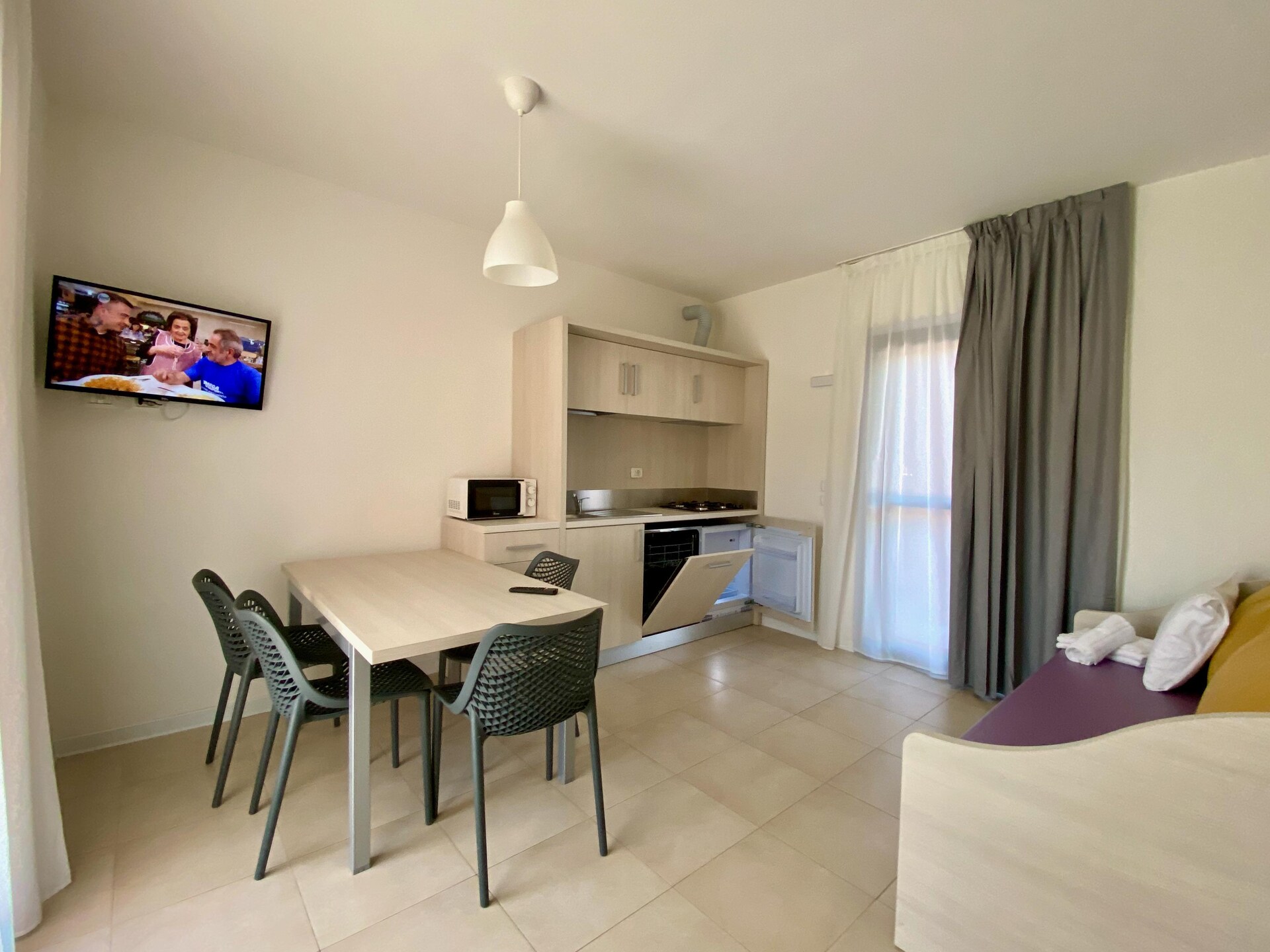 Comfortabel appartement voor 6 personen in Castelnuovo del Garda - foto 4