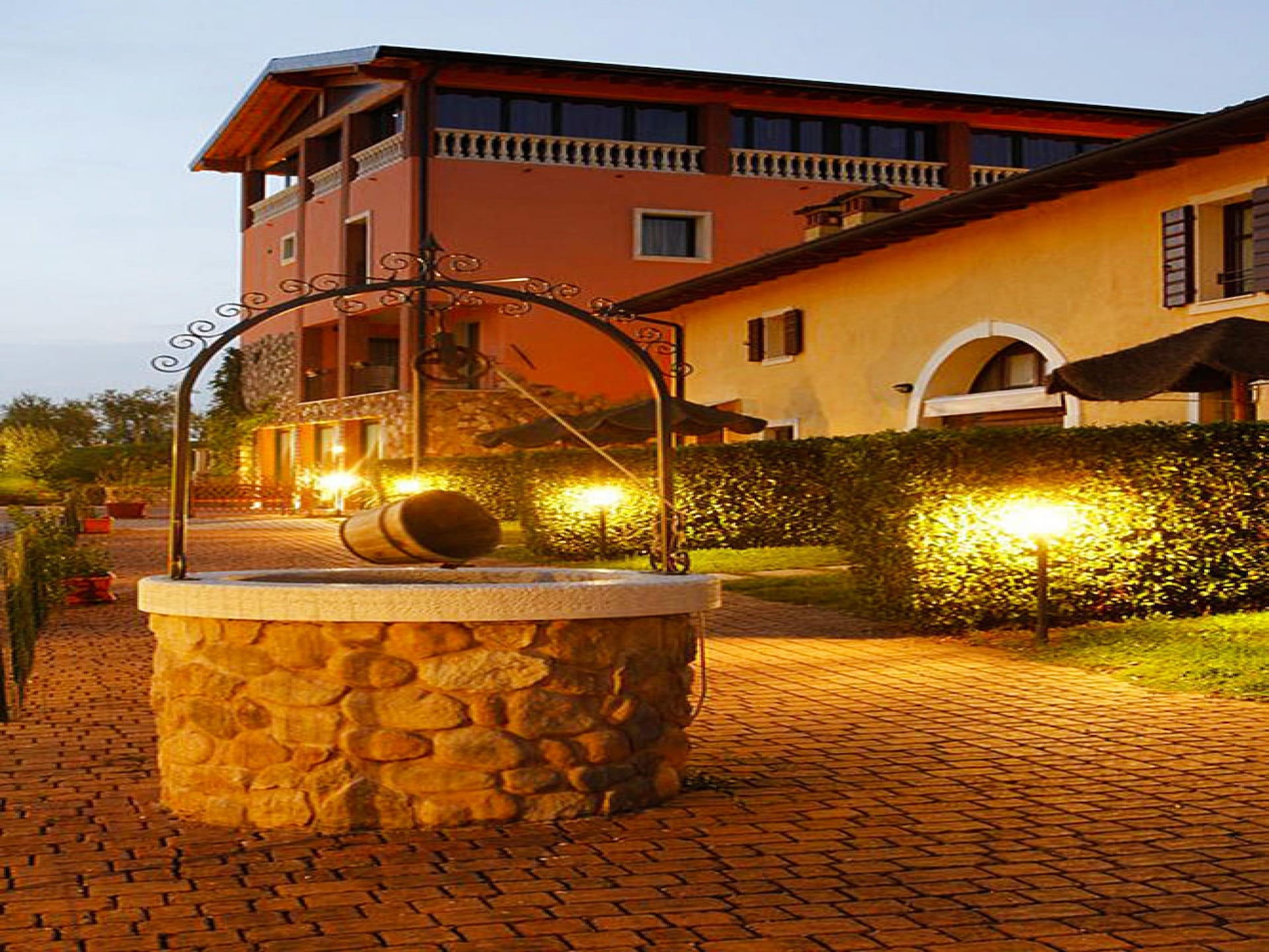 Romantisch appartement in sfeervol wijndomein bij Peschiera del Garda - foto 3