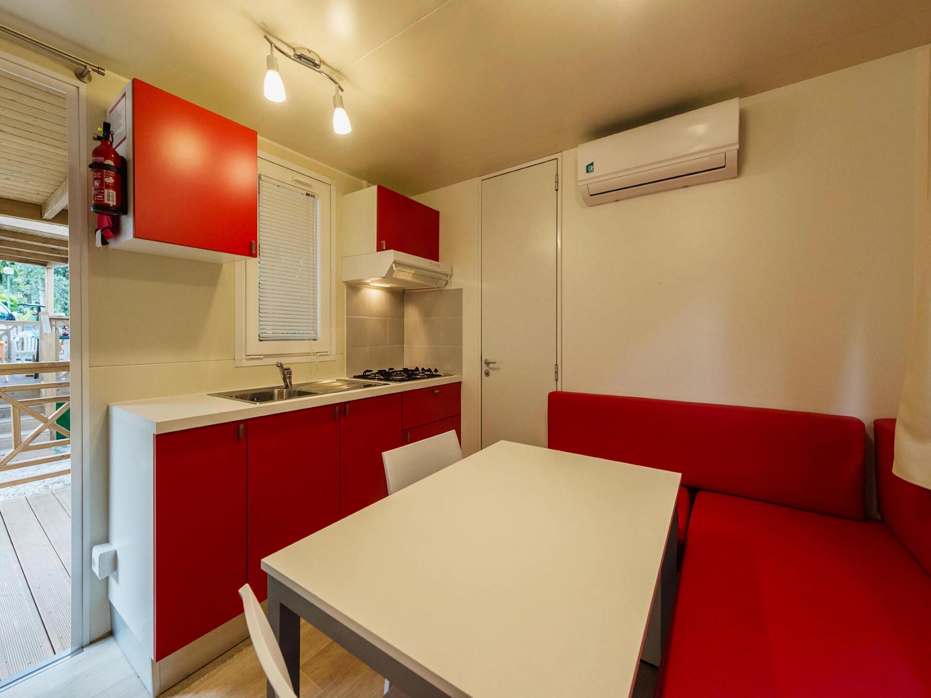 Mobile Home Standard Plus aan het Gardameer met 2 slaapkamers en 2 badkamers - foto 11