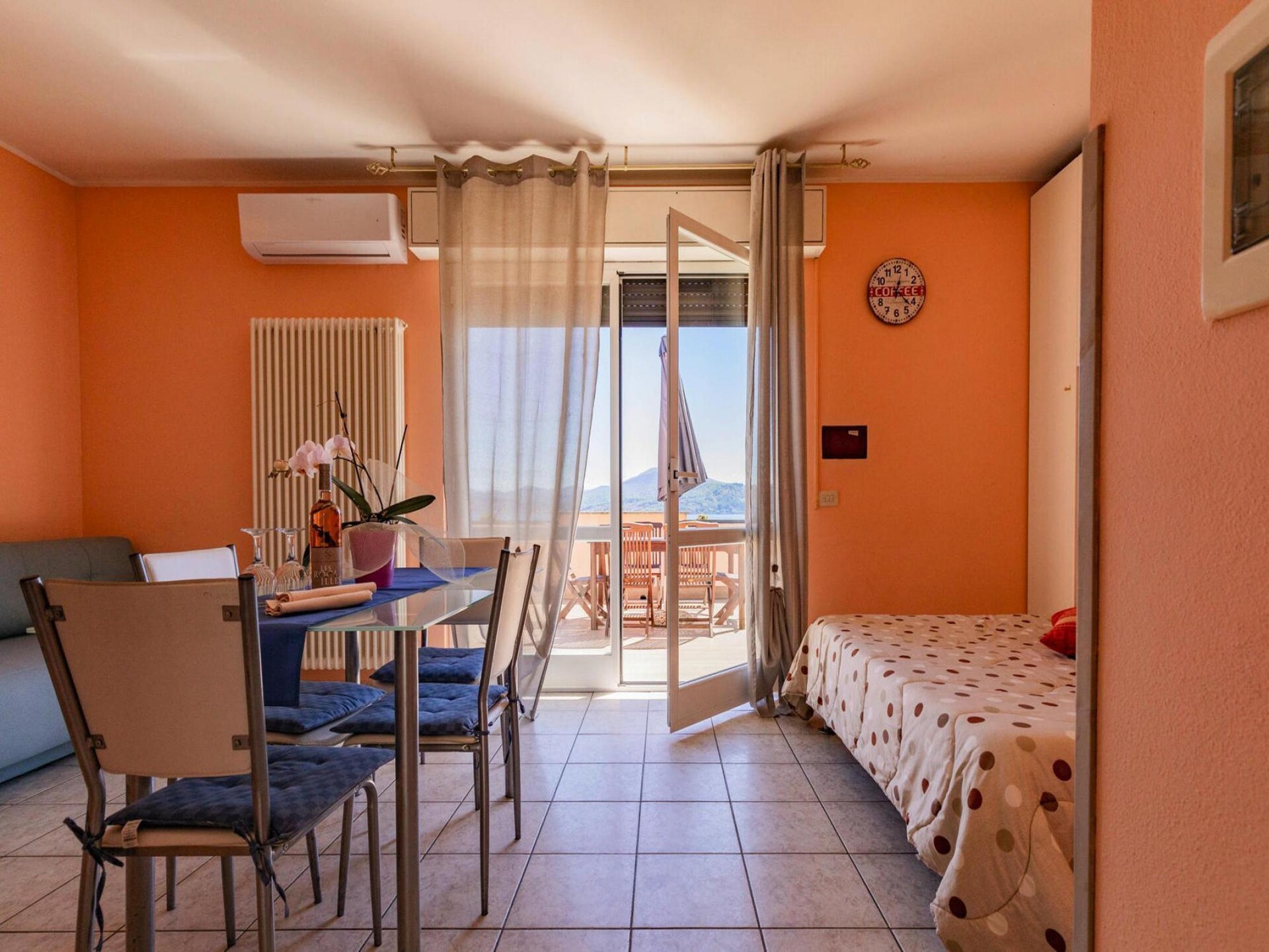 Licht appartement voor 6 personen nabij Lago Maggiore in Oggebbio - foto 8