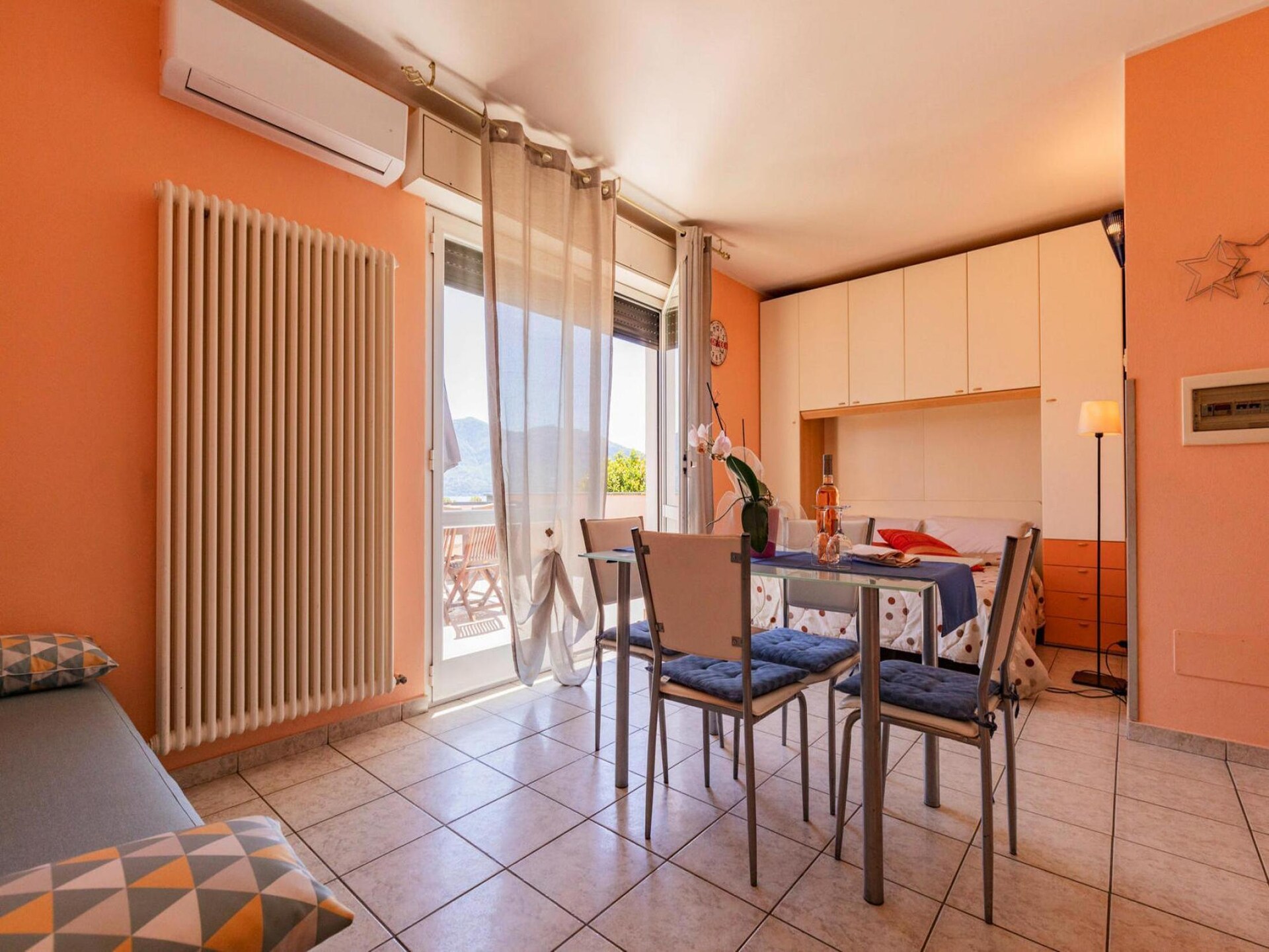 Licht appartement voor 6 personen nabij Lago Maggiore in Oggebbio - foto 10