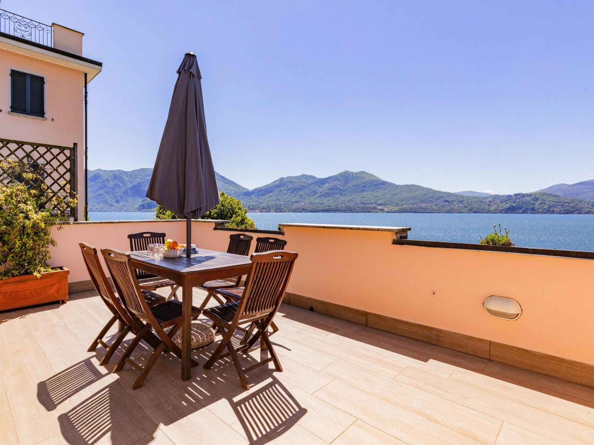 Licht appartement voor 6 personen nabij Lago Maggiore in Oggebbio - foto 35