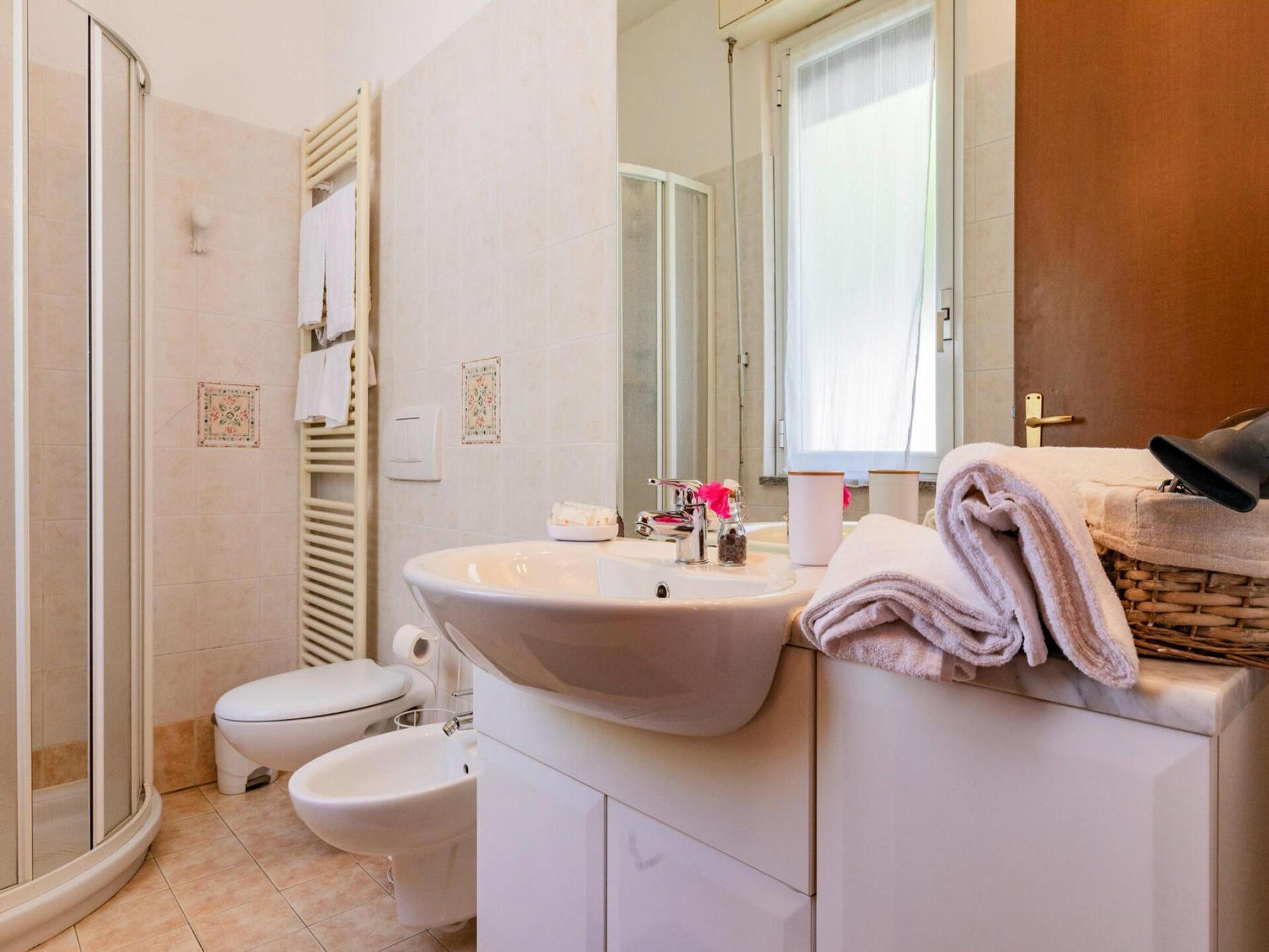 Licht appartement voor 6 personen nabij Lago Maggiore in Oggebbio - foto 14