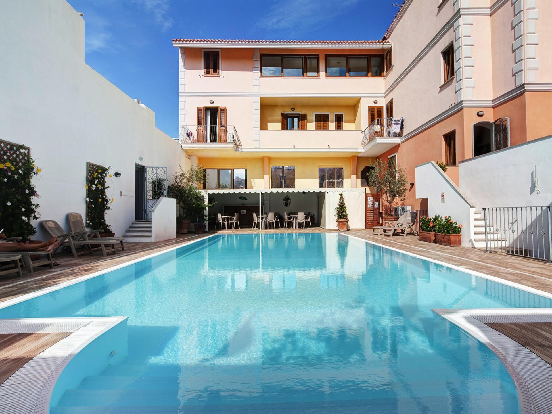 Knus appartement voor 5 in Santa Teresa Gallura, 800m van strand - foto 1
