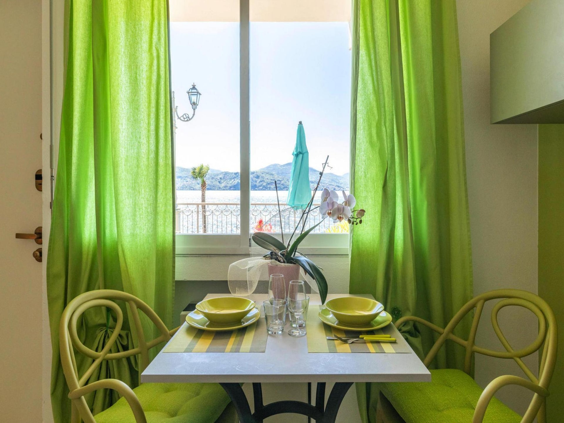 Monolocale aan Lago Maggiore: studio met privéstrand en meerzicht - foto 2