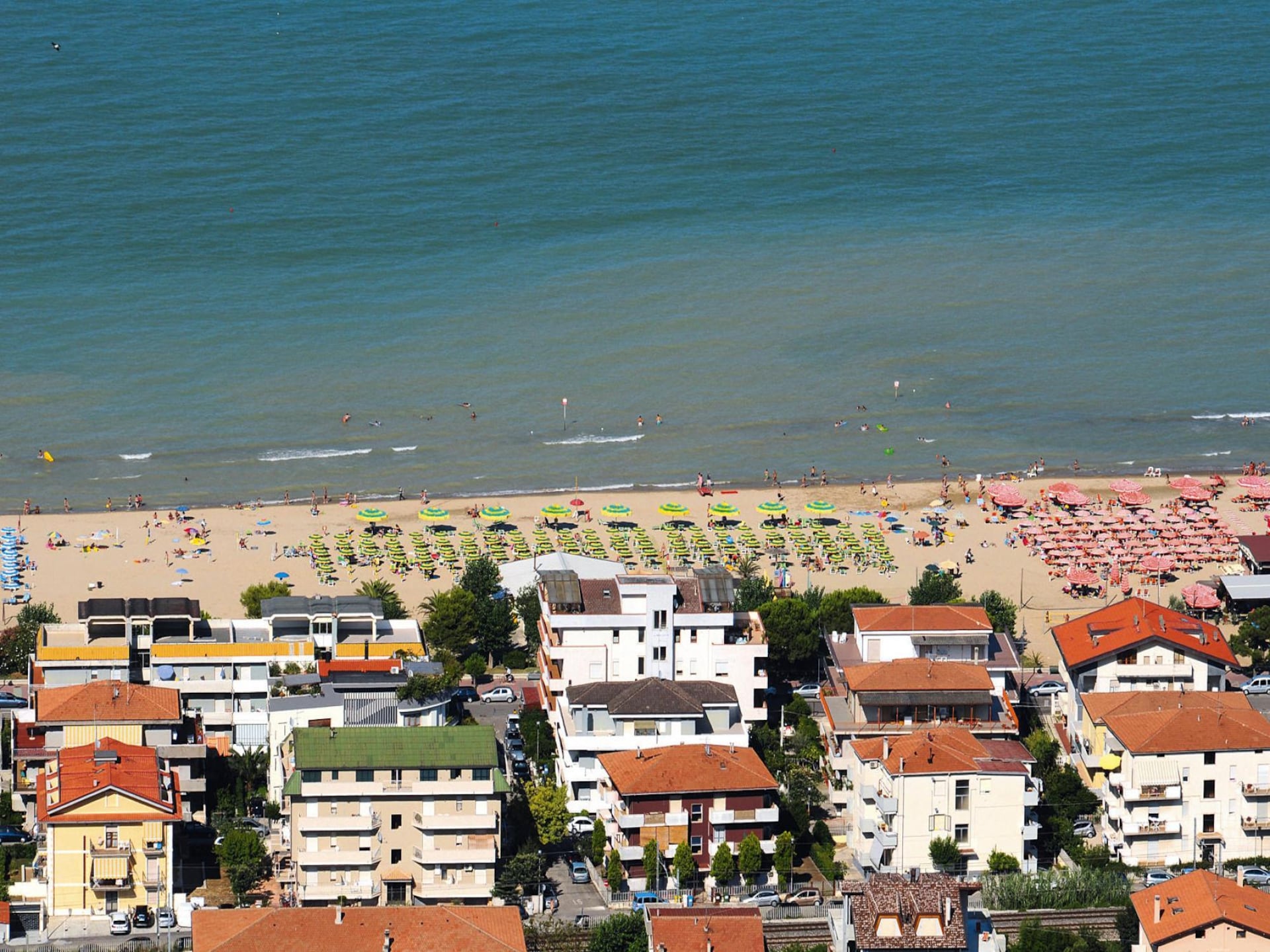 Op 1,0 km van het centrum: Ruim appartement aan zee in Silvi Marina - foto 22