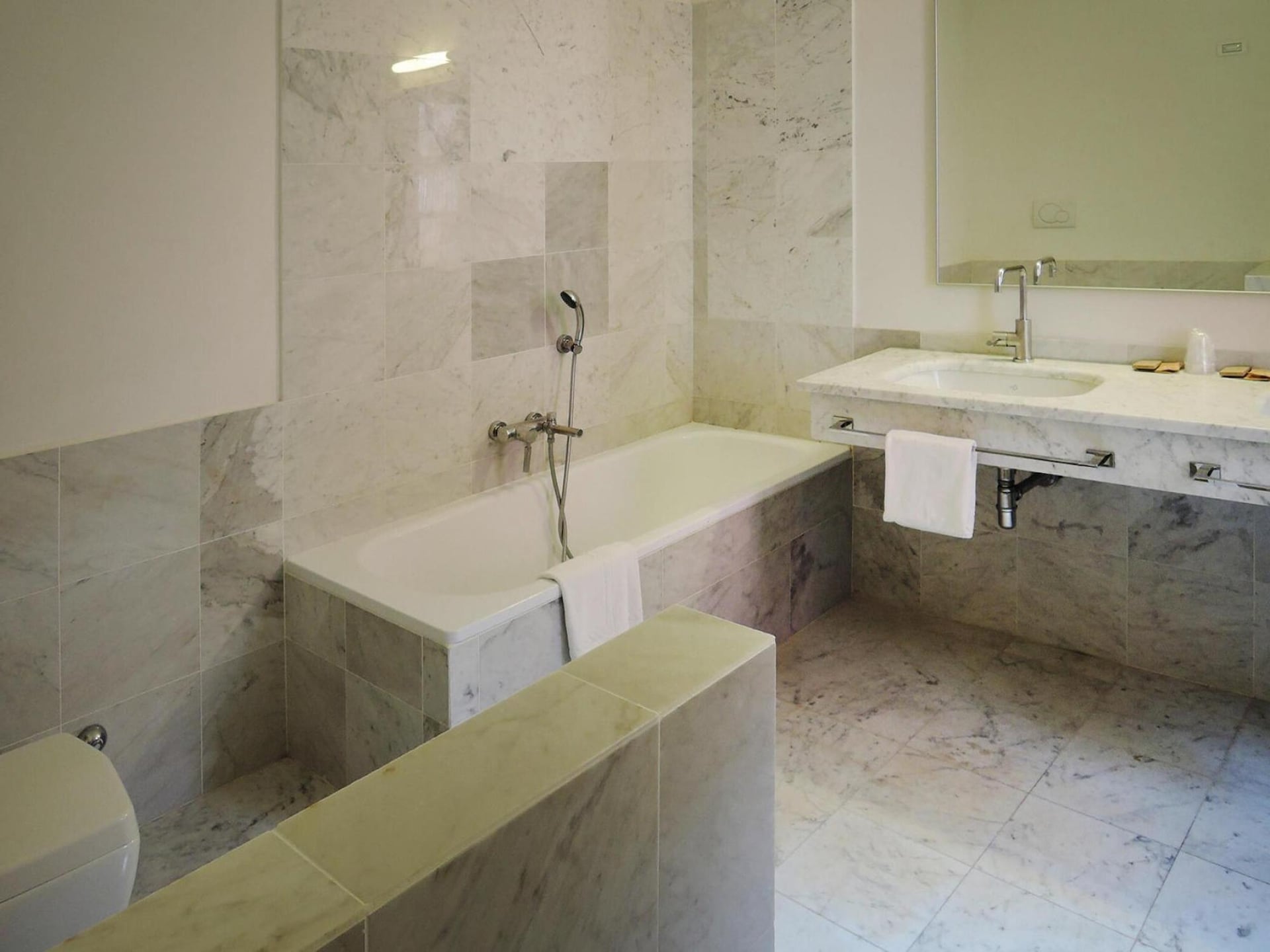 Gereserveerd Toscaans landhuis op vakantiepark met groot zwembad nabij Florence - foto 17