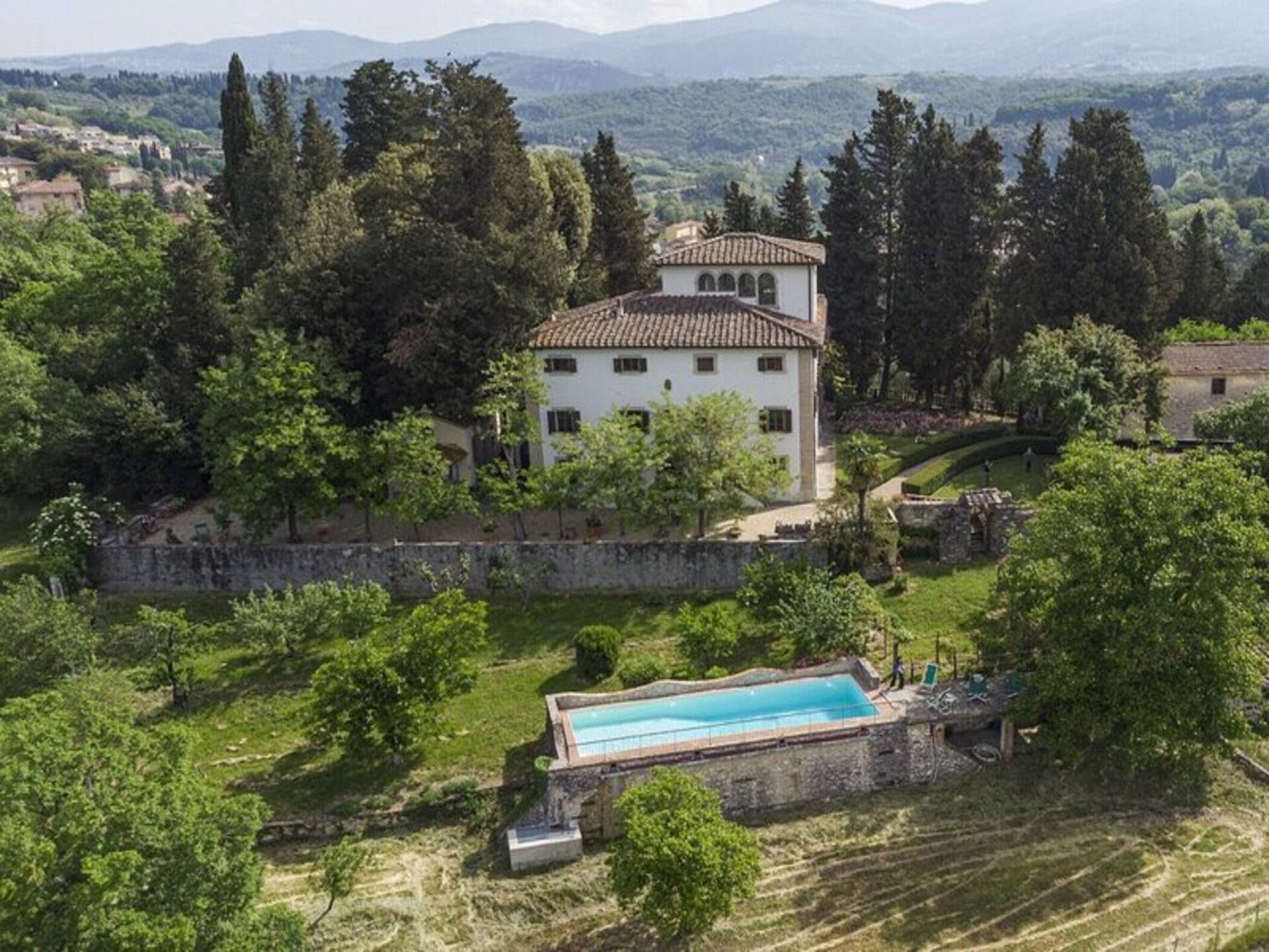 Gerenoveerd landhuis in Toscane met groot zwembad, vlakbij Florence - foto 15