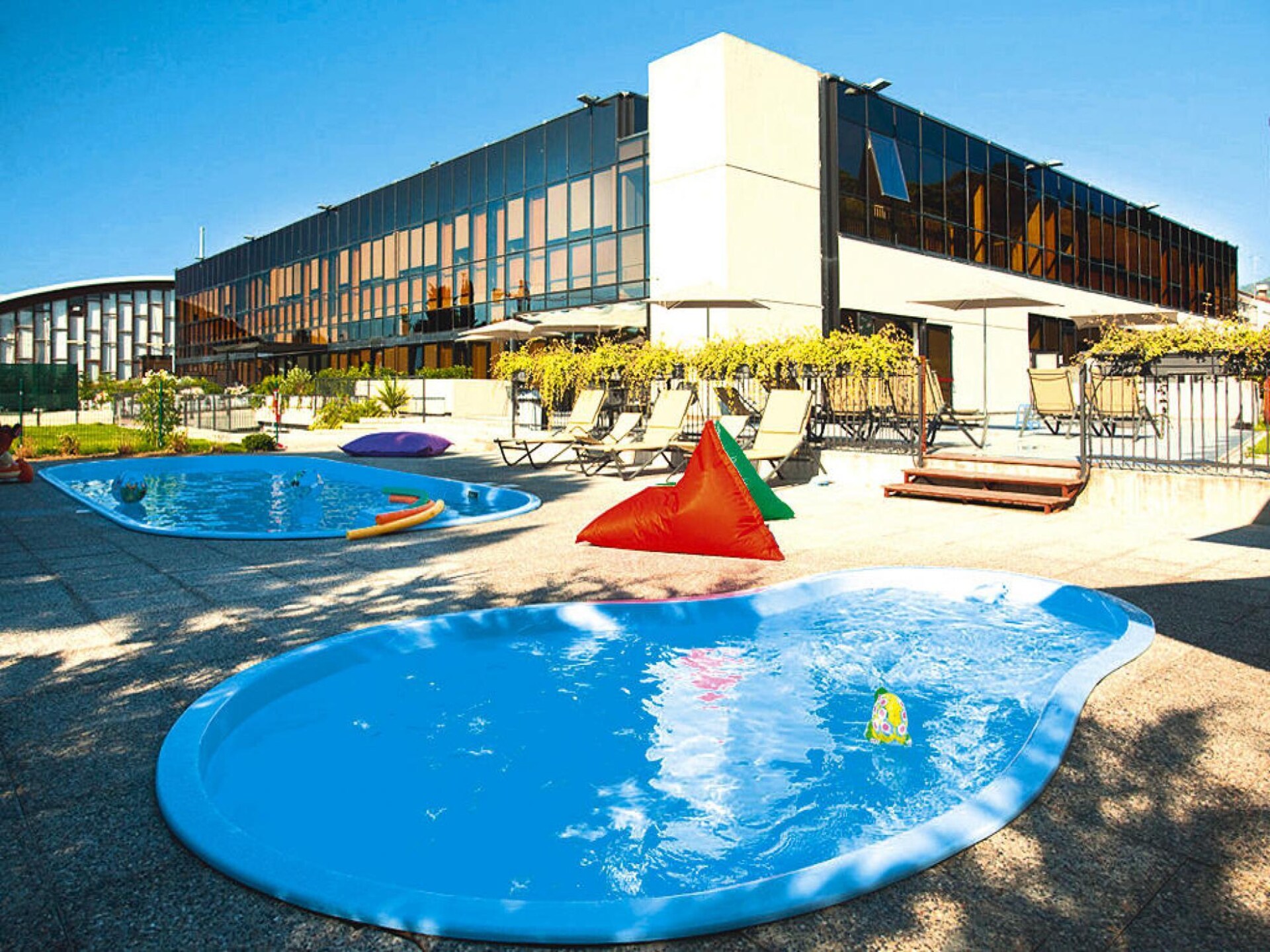Licht appartement voor 5 op een vakantiepark met zwembad, 500m van zee - foto 10