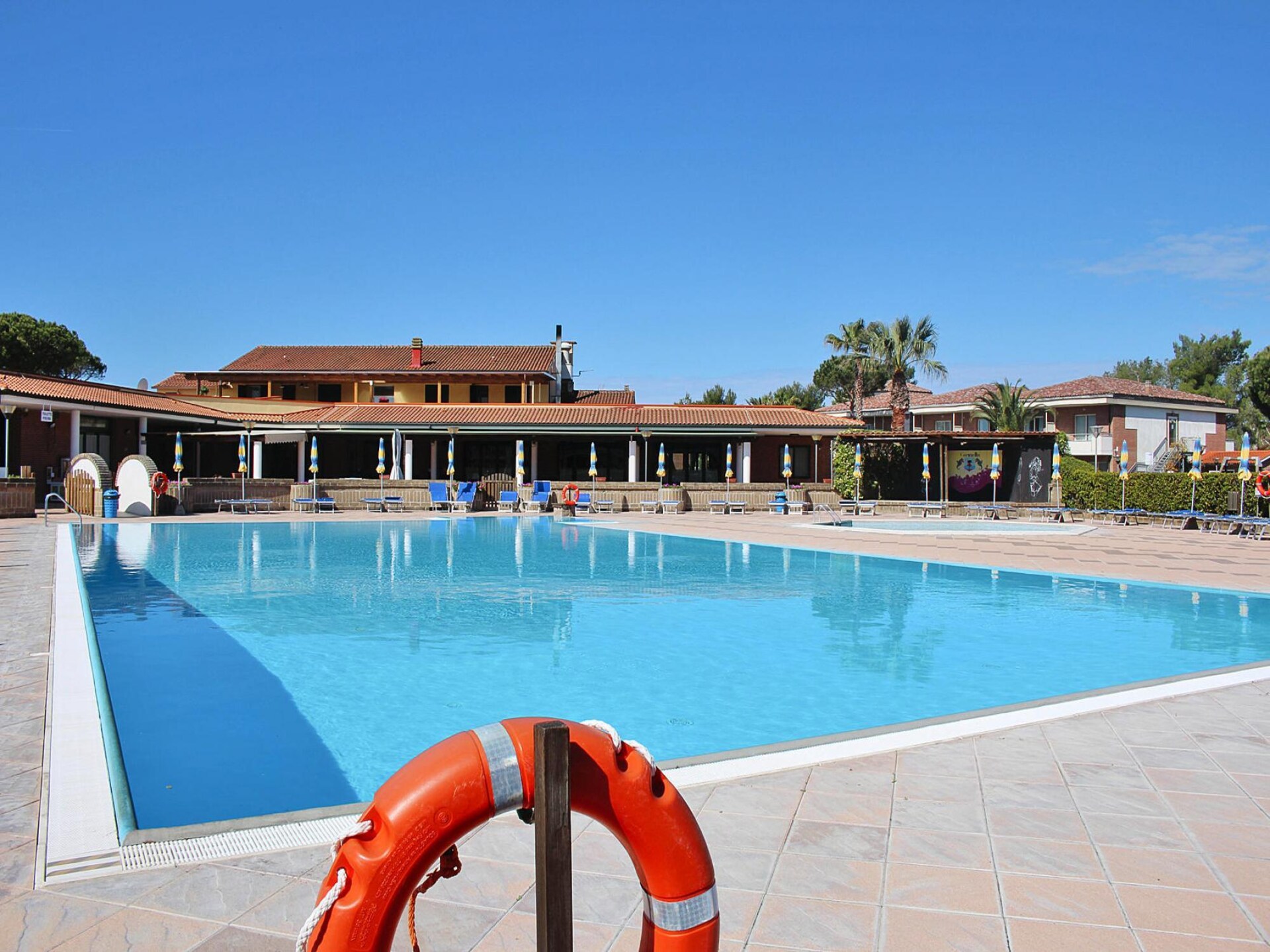 Gelijkvloers appartement met tuin op vakantiepark nabij het strand van Cecina Mare - foto 10