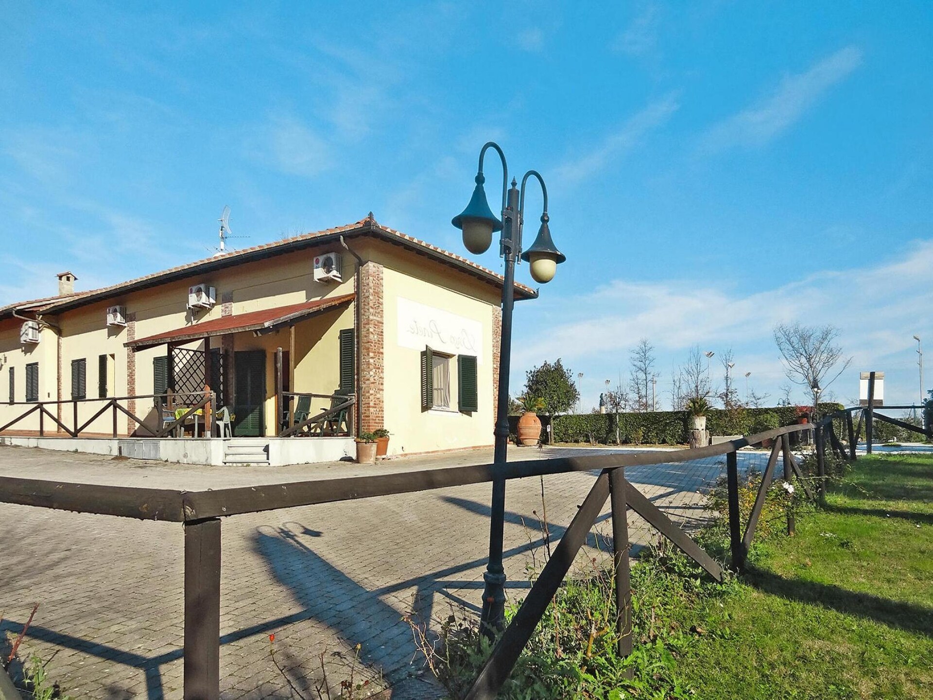 Toscaans appartement op vakantiepark met zwembad en wellness vlakbij meer - foto 15