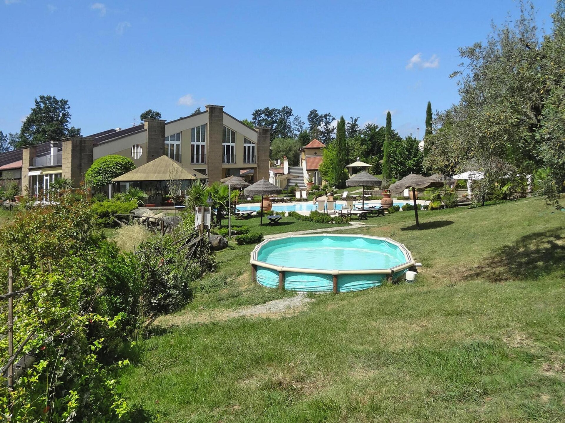 Toscaans appartement op vakantiepark met zwembad en wellness vlakbij meer - foto 12