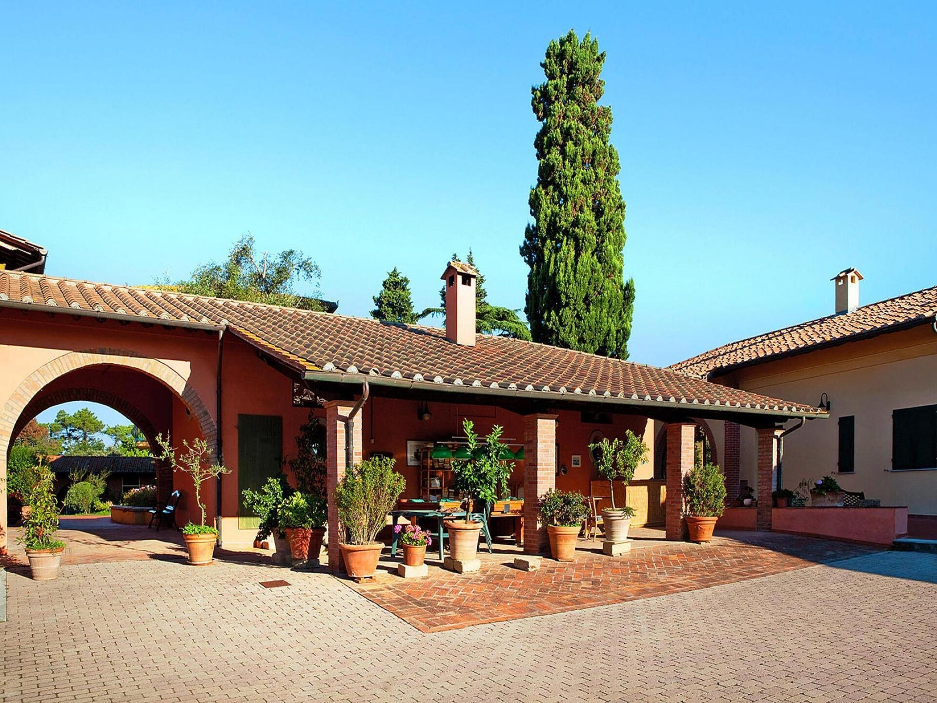 Toscaans appartement op vakantiepark met zwembad en wellness vlakbij meer - foto 7