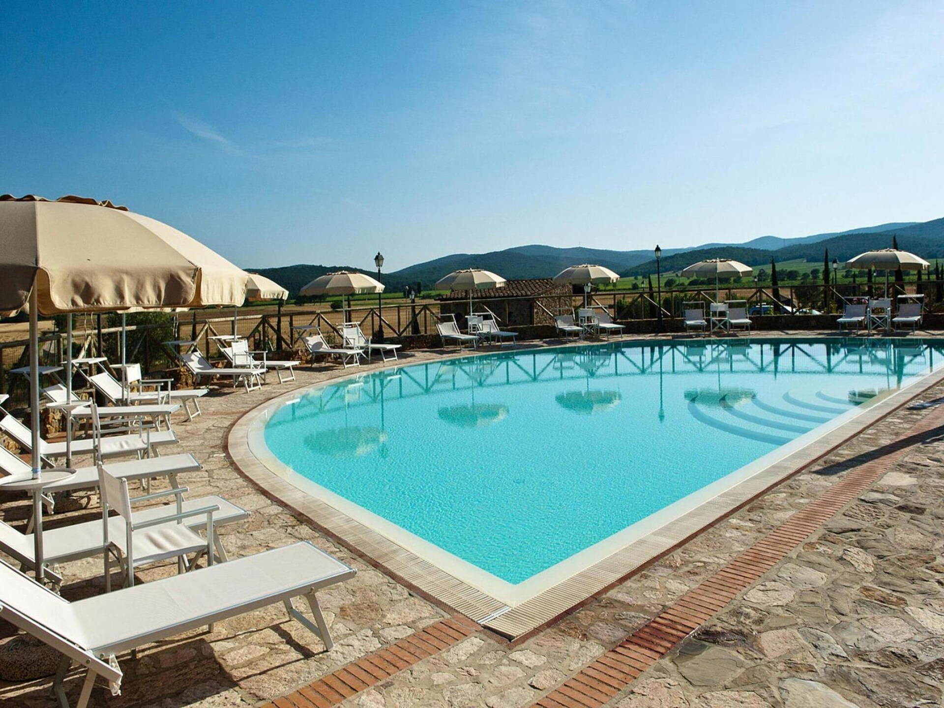 Rustiek appartement op Toscaans landgoed met zwembad en panoramisch uitzicht - foto 23