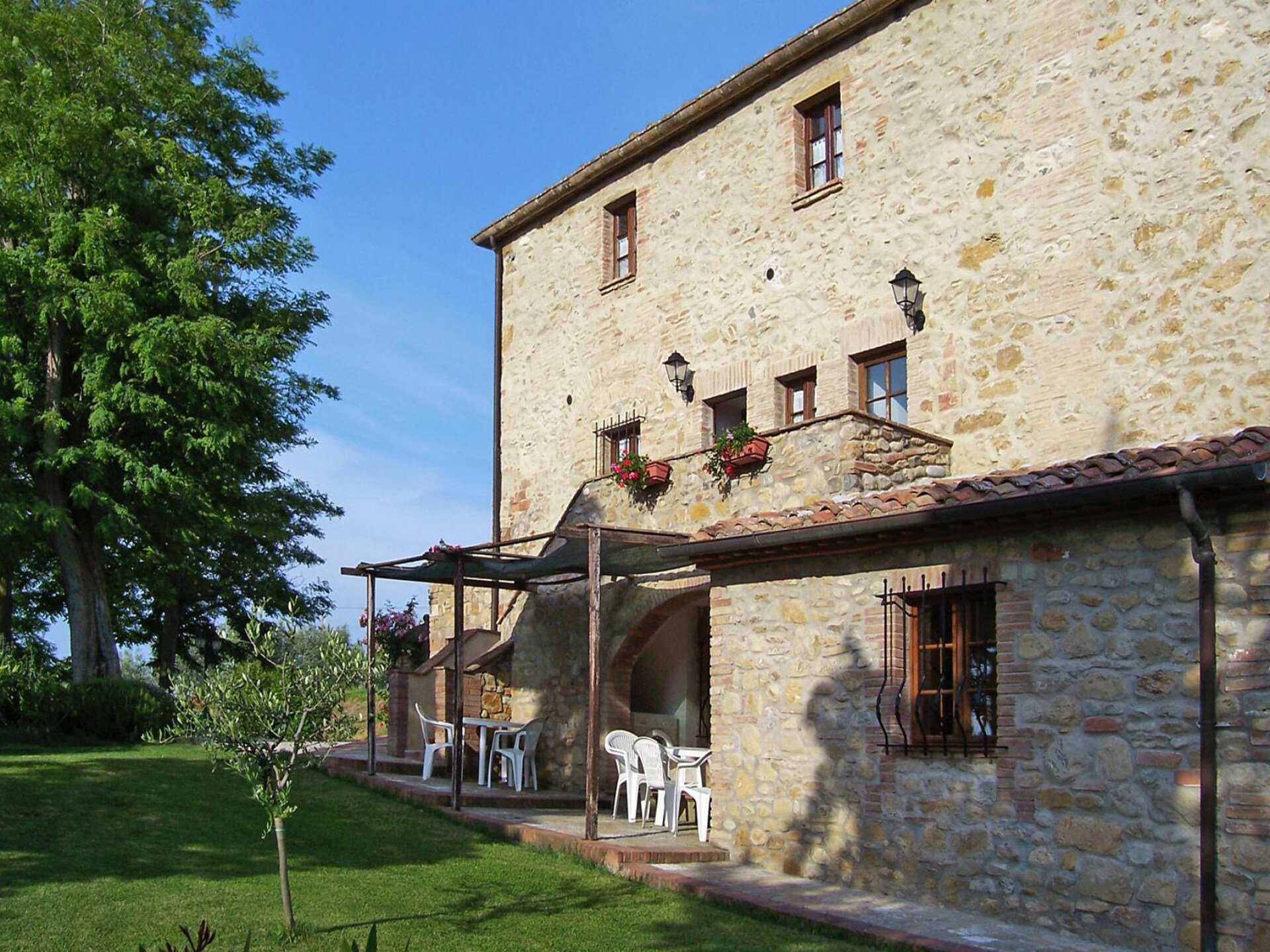 Authentiek Toscaans appartement met panoramisch zwembad nabij Volterra - foto 16