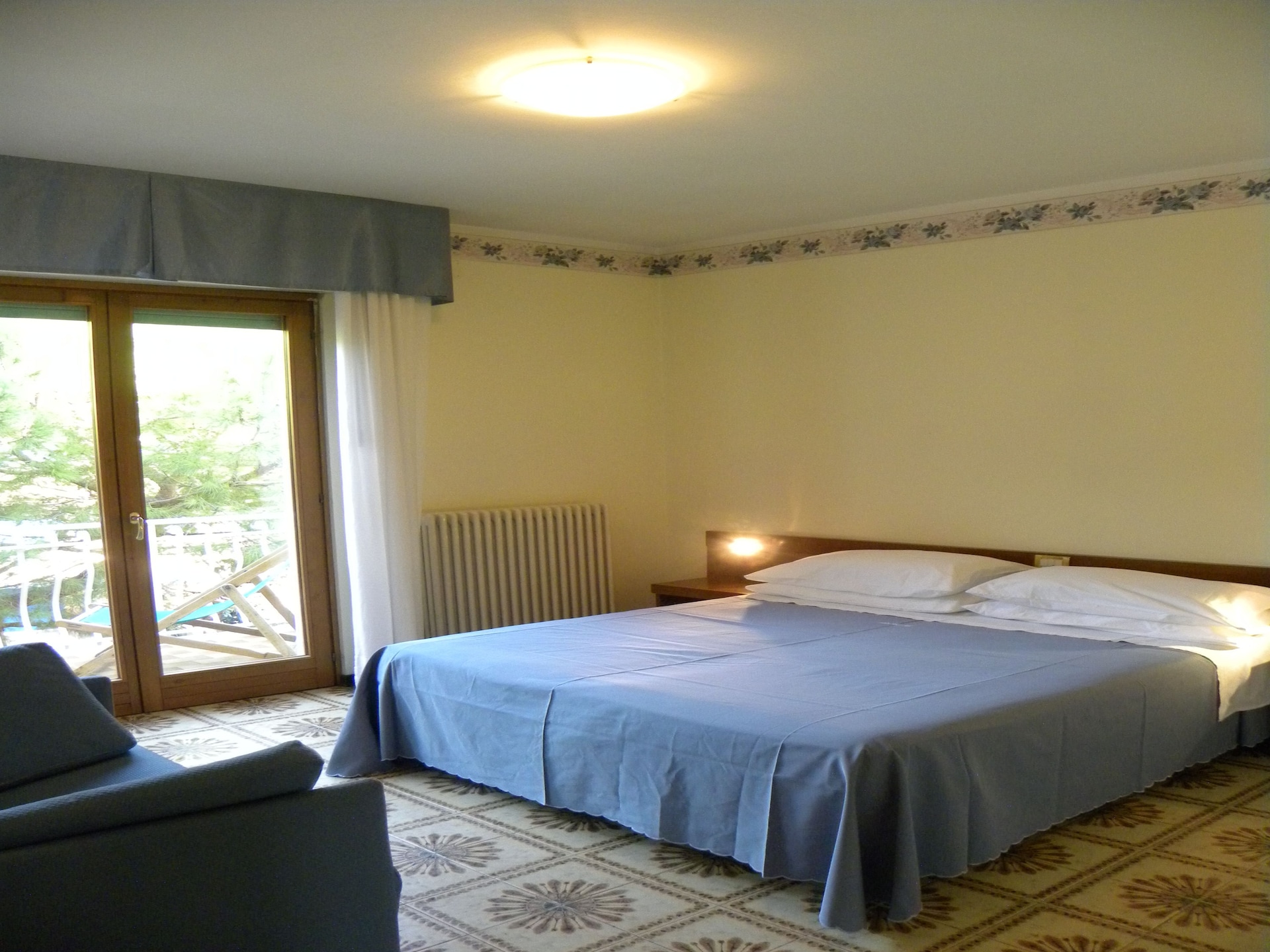 Dicht bij centrum: Ruim appartement voor 6 personen in Pietra Ligure - foto 7