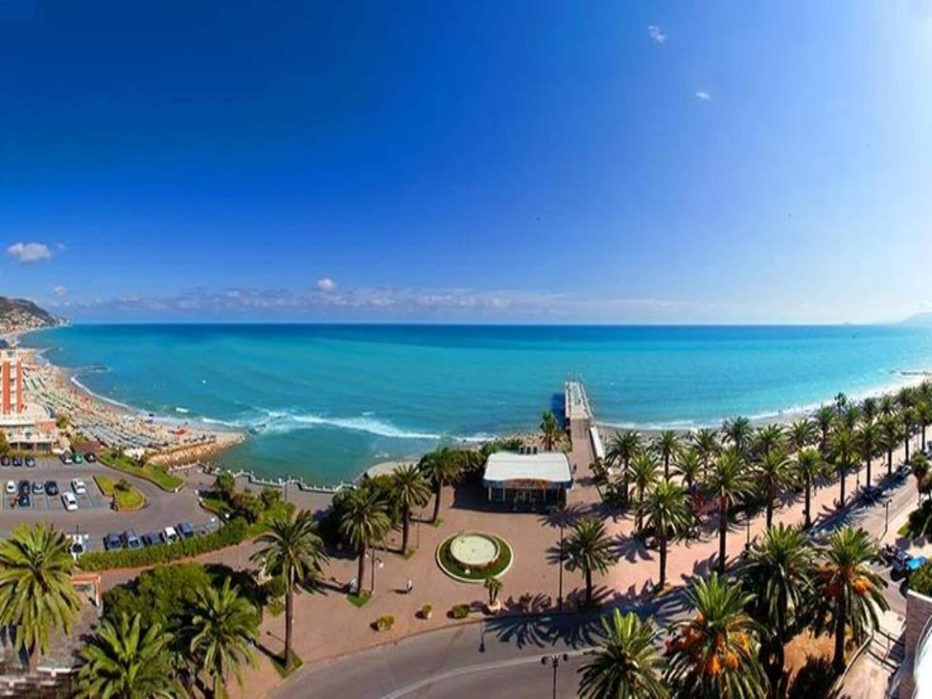Dicht bij centrum: Ruim appartement voor 6 personen in Pietra Ligure - foto 12