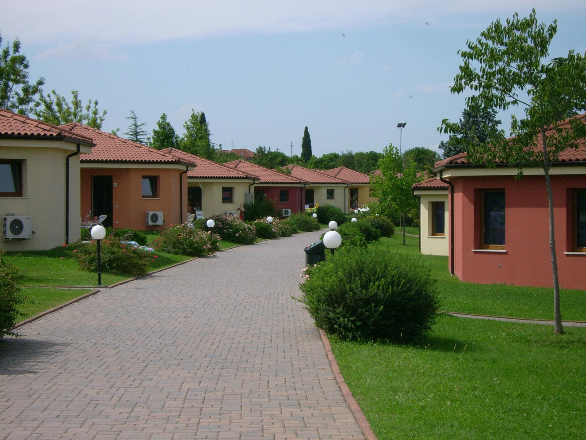 Vrijstaande bungalow voor 6 personen aan het Gardameer in Peschiera - foto 6