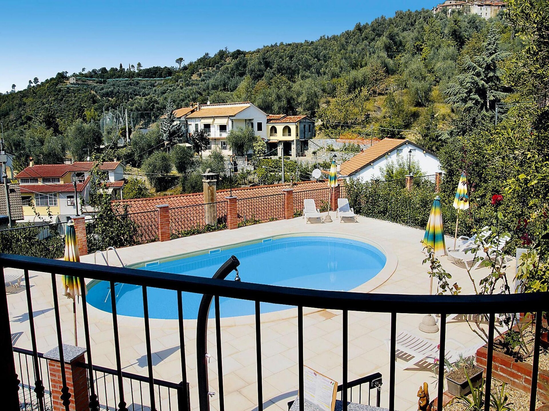 Sfeervol appartement in Castellaro bij Borgo Ameno - foto 11