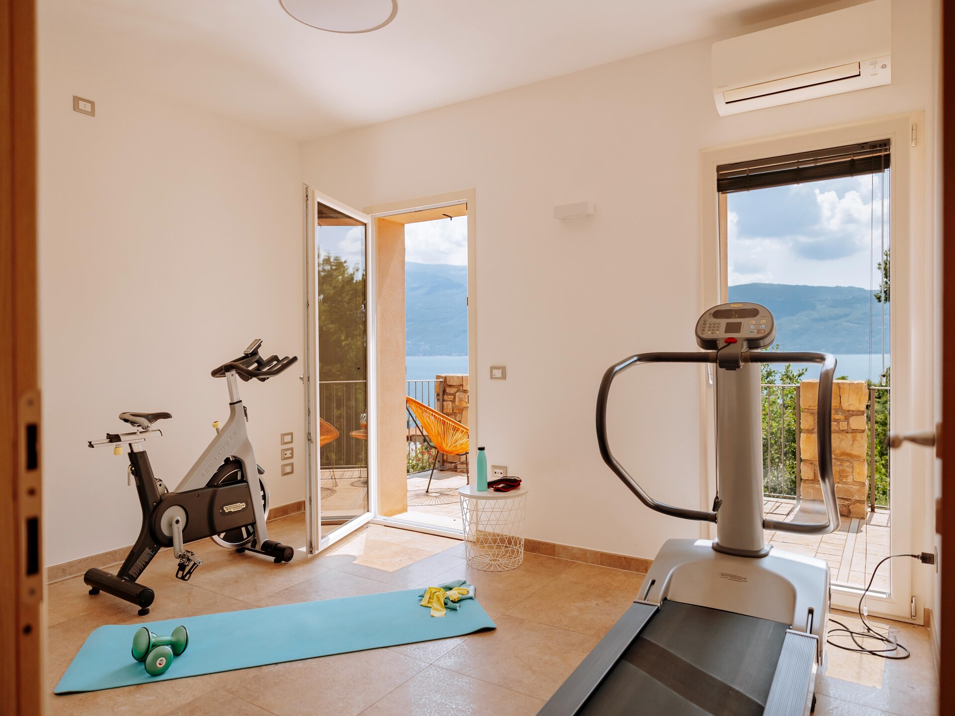 Moderne villa met privétuin en uitzicht op het Gardameer in Gargnano - foto 14