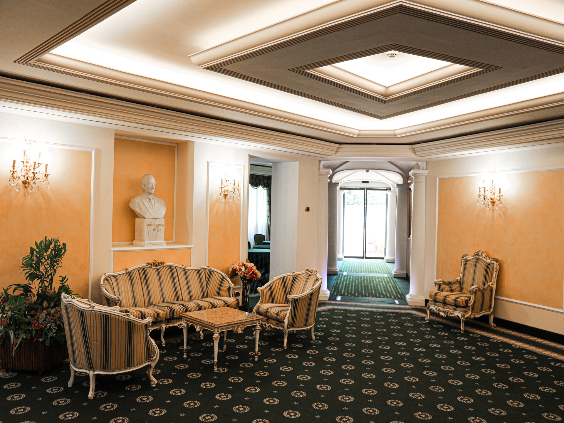 Op 600 m van het meer: Comfortabel appartement in centrum Baveno - foto 30