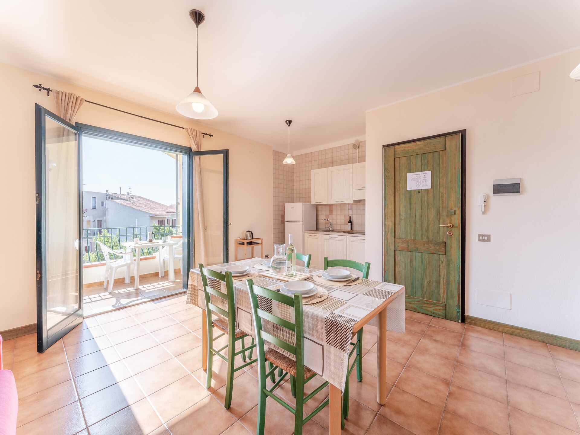 Licht appartement op vakantiepark met zwembad, 800 meter van strand - foto 4