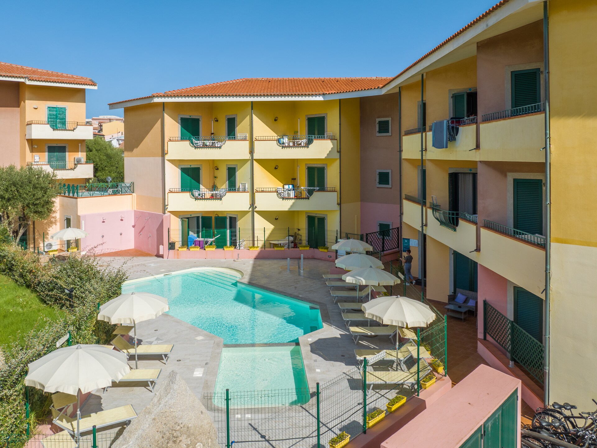 Licht appartement op vakantiepark met zwembad, 800 meter van strand - foto 19