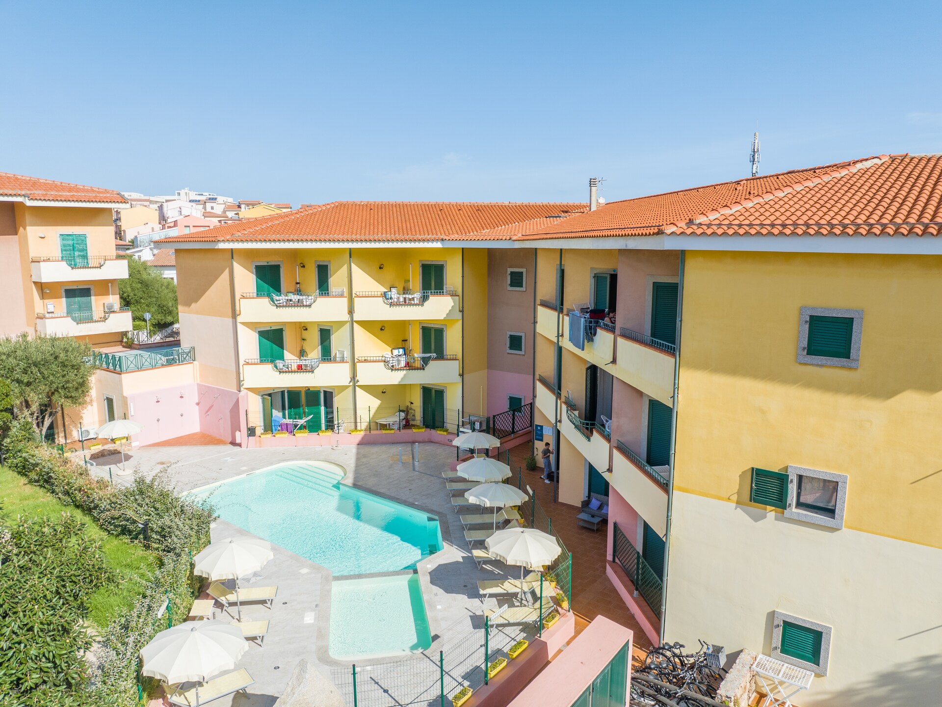 Licht appartement op vakantiepark met zwembad, 800 meter van strand - foto 20