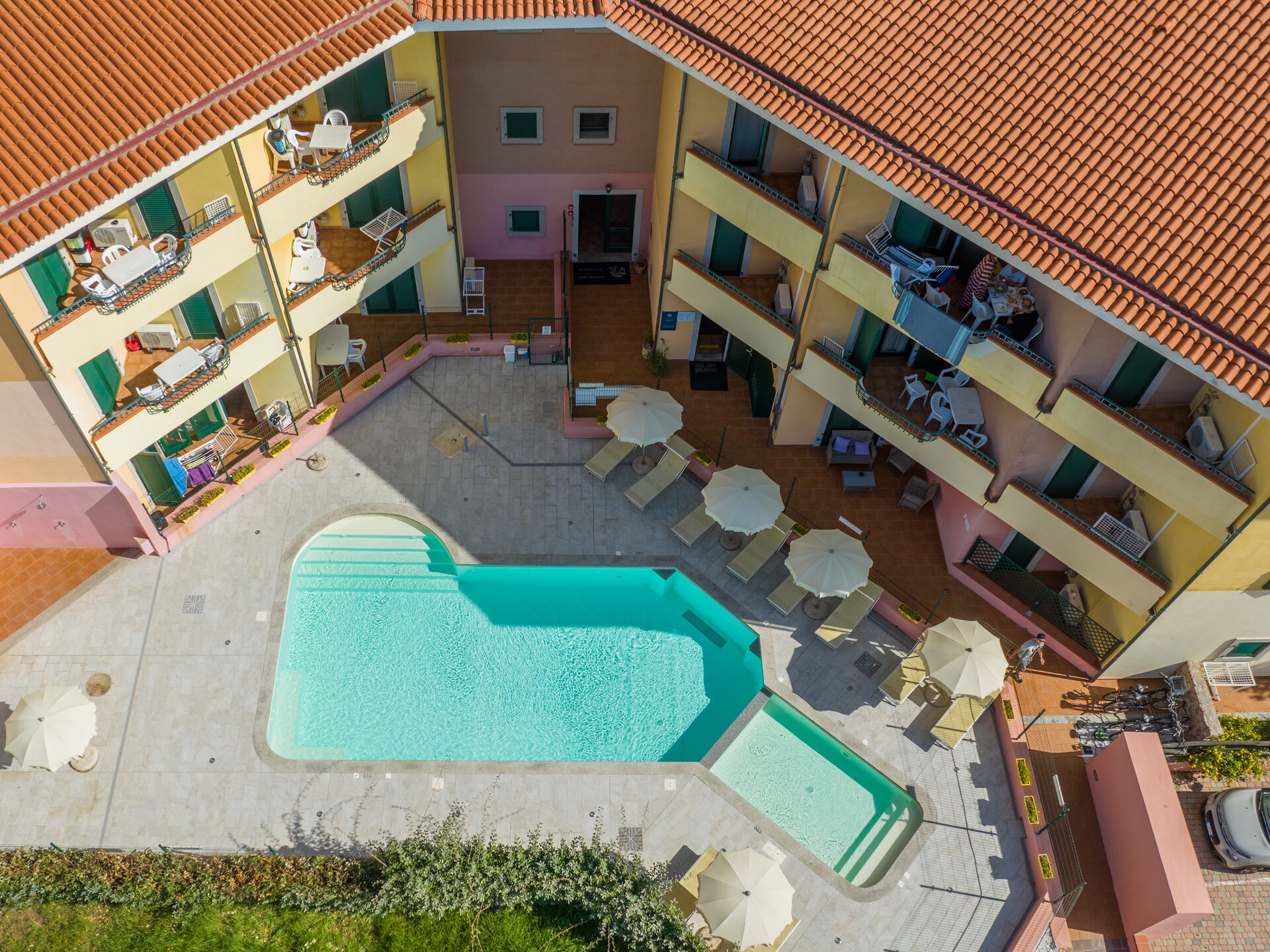 Licht appartement op vakantiepark met zwembad, 800 meter van strand - foto 21
