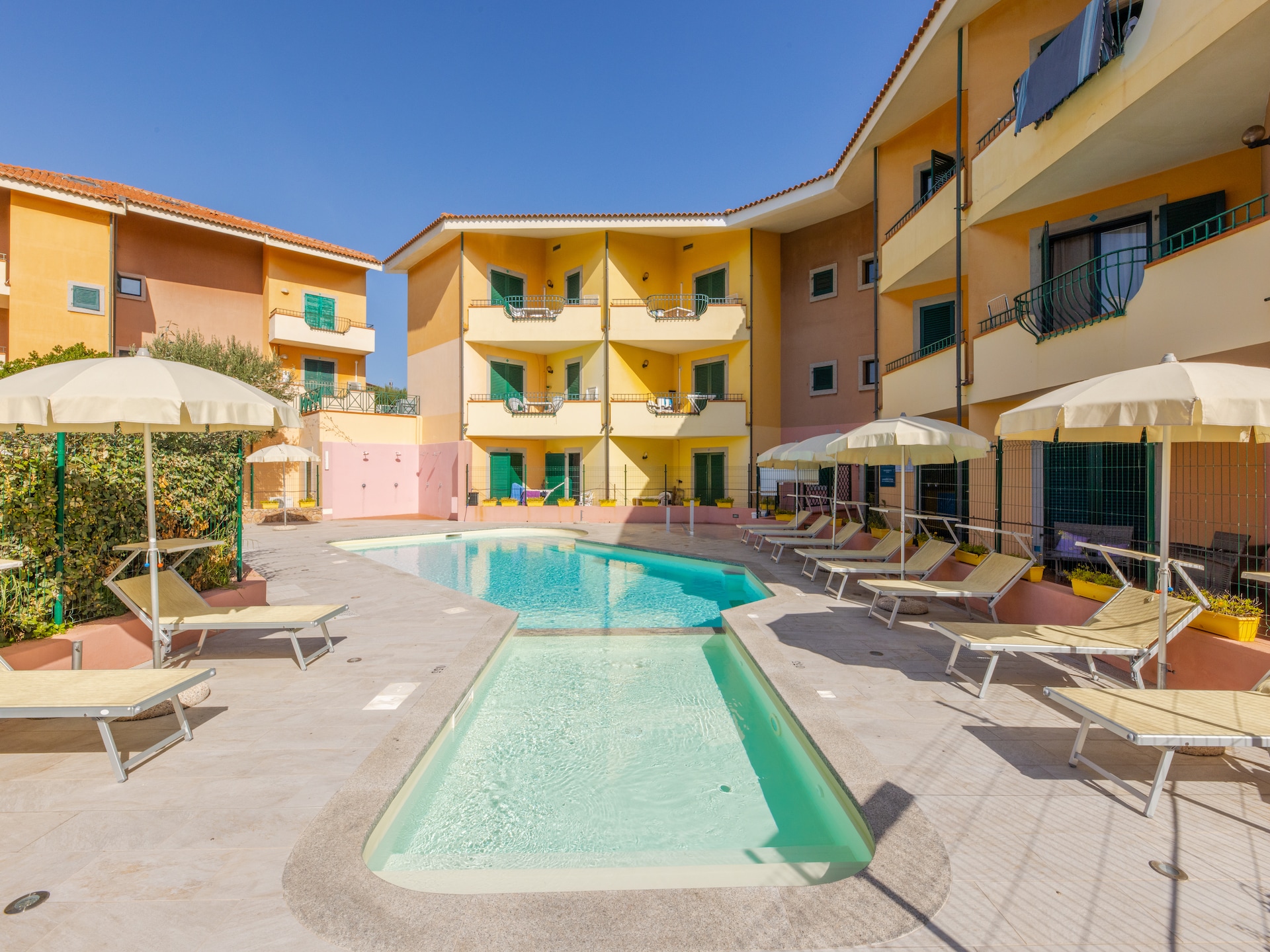Licht appartement op vakantiepark met zwembad, 800 meter van strand - foto 24